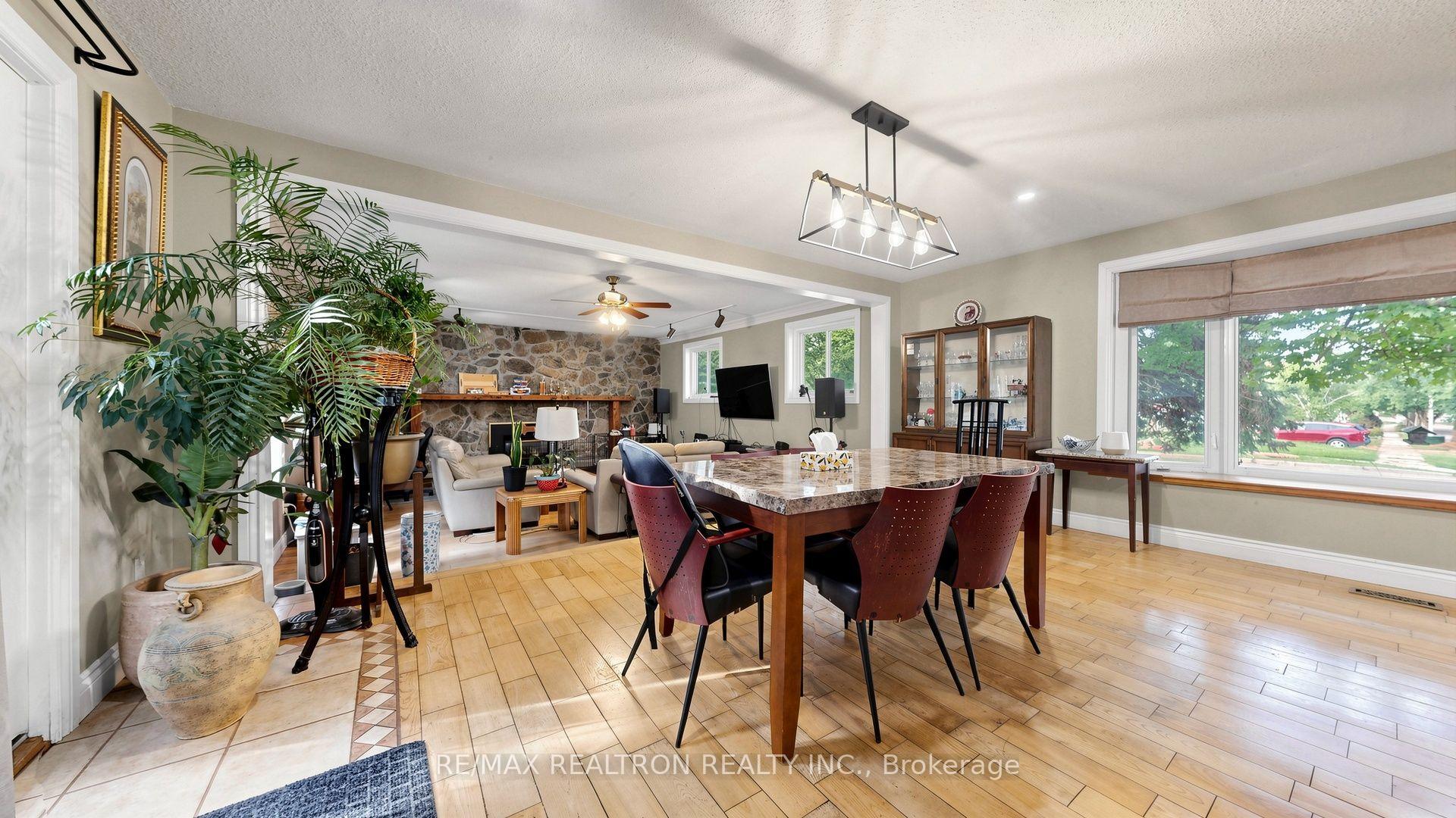 Photo 18 of 10 Rotherglen Road S, Ajax, Central West — HOMEH