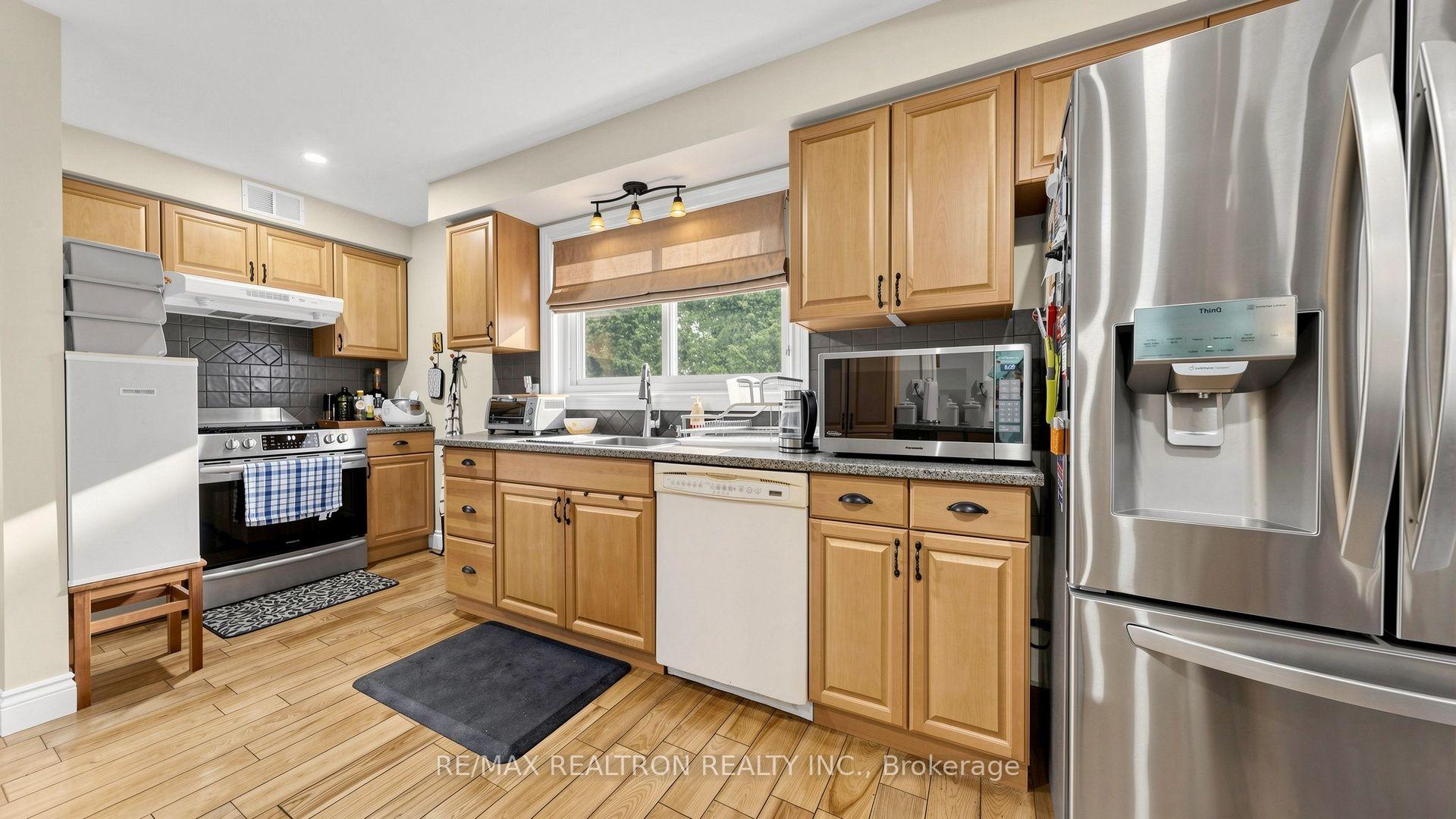 Photo 21 of 10 Rotherglen Road S, Ajax, Central West — HOMEH