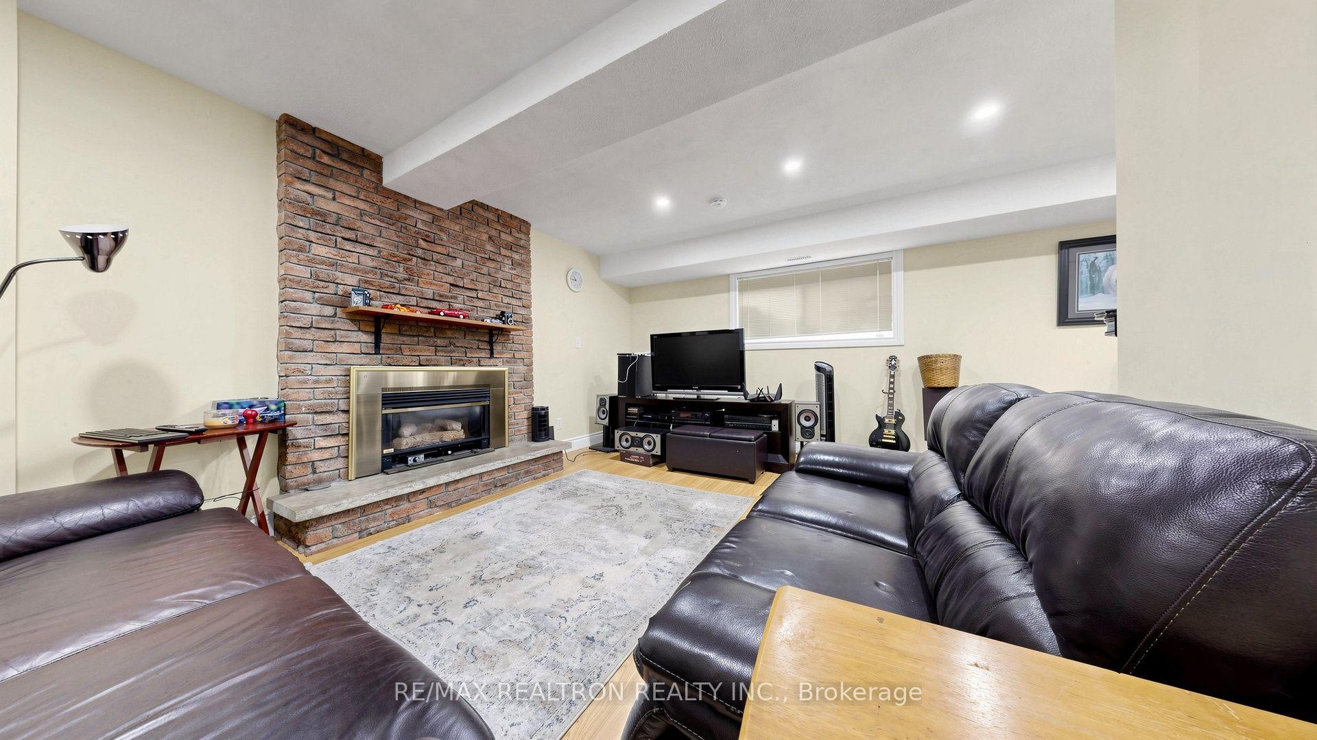 Photo 34 of 10 Rotherglen Road S, Ajax, Central West — HOMEH