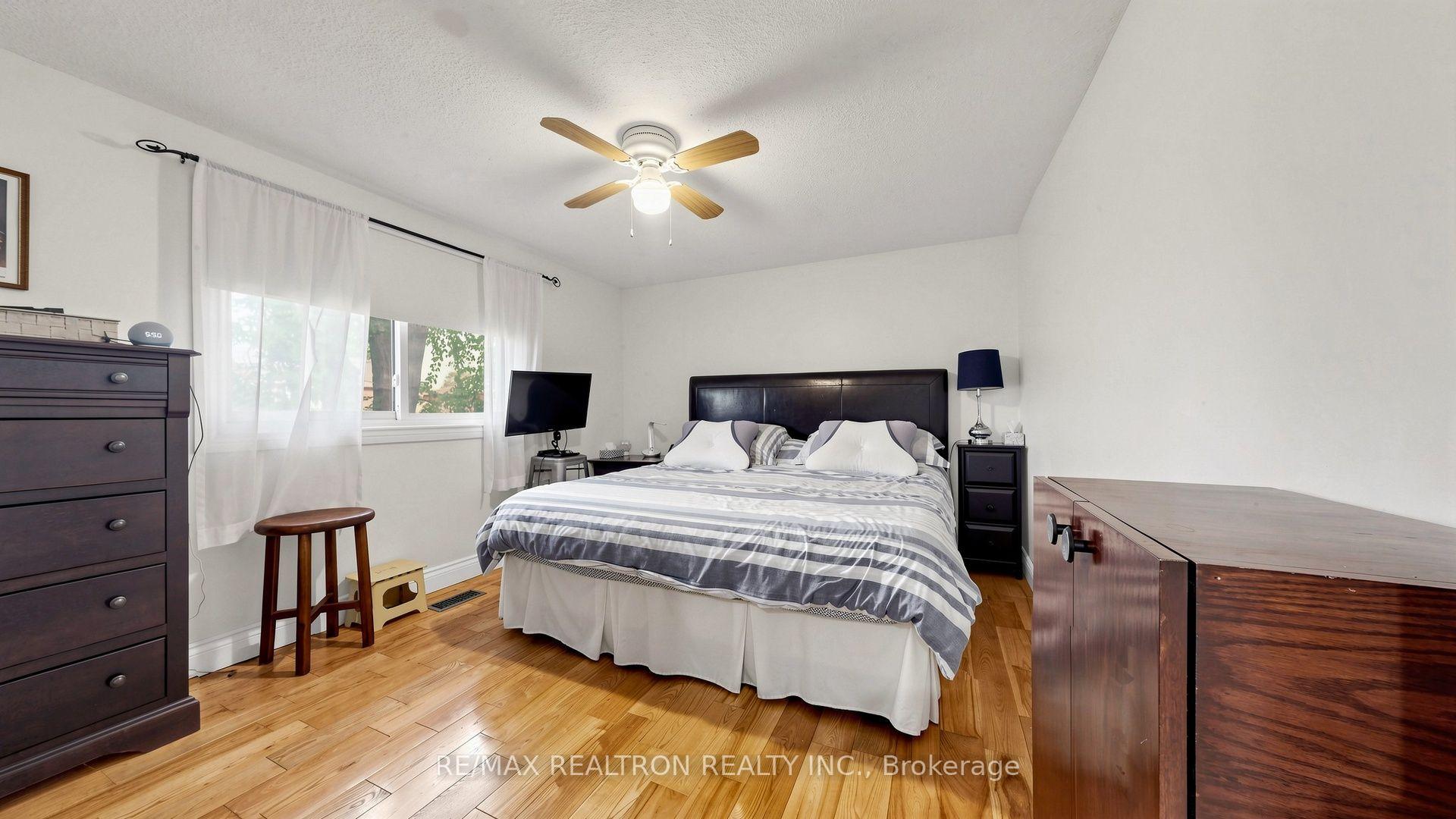 Photo 36 of 10 Rotherglen Road S, Ajax, Central West — HOMEH