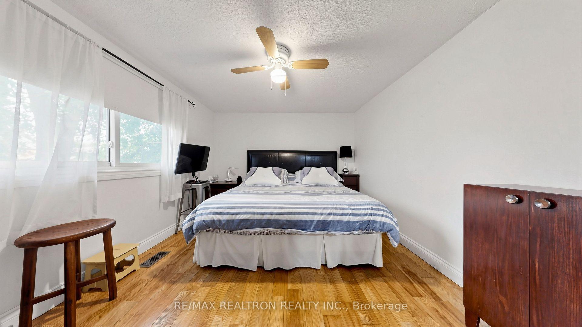 Photo 37 of 10 Rotherglen Road S, Ajax, Central West — HOMEH