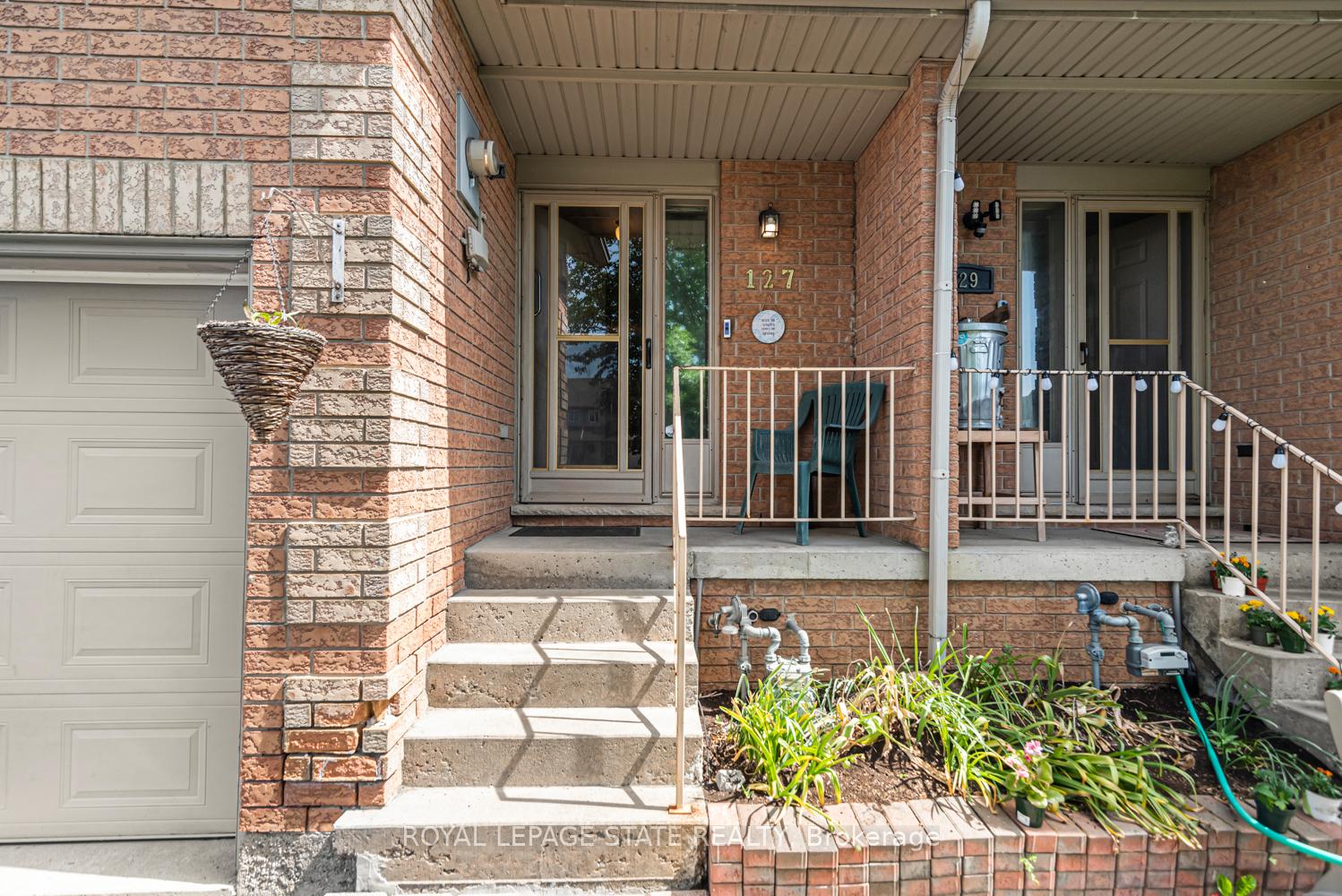 Photo 3 of 127 Terni Boulevard, Hamilton, Broughton — HOMEH