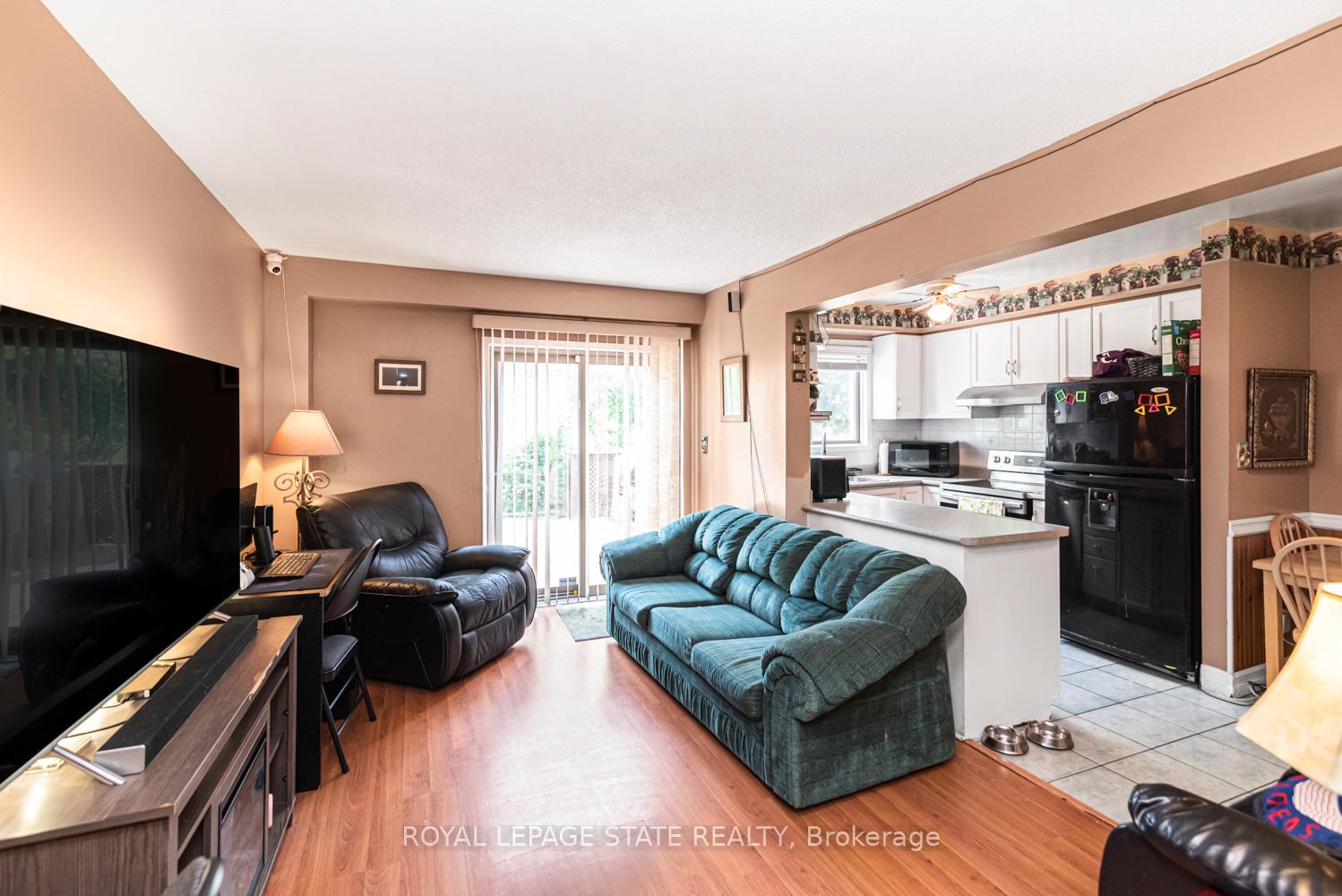 Photo 9 of 127 Terni Boulevard, Hamilton, Broughton — HOMEH
