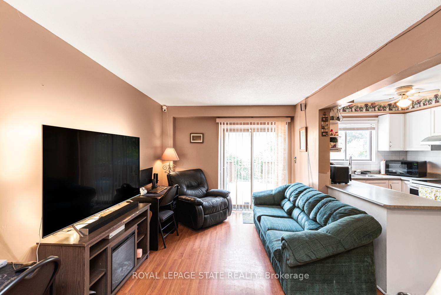 Photo 10 of 127 Terni Boulevard, Hamilton, Broughton — HOMEH