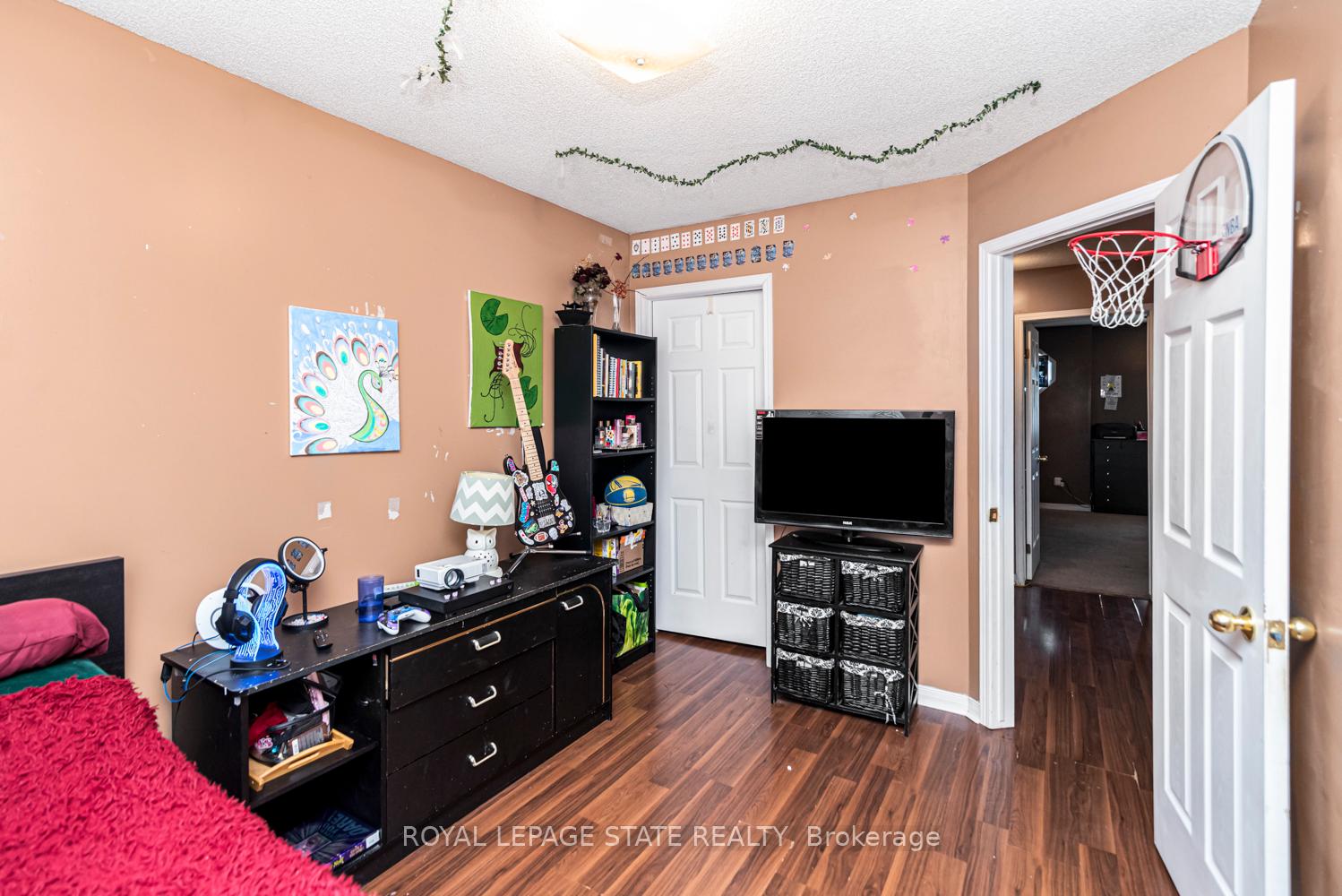 Photo 21 of 127 Terni Boulevard, Hamilton, Broughton — HOMEH