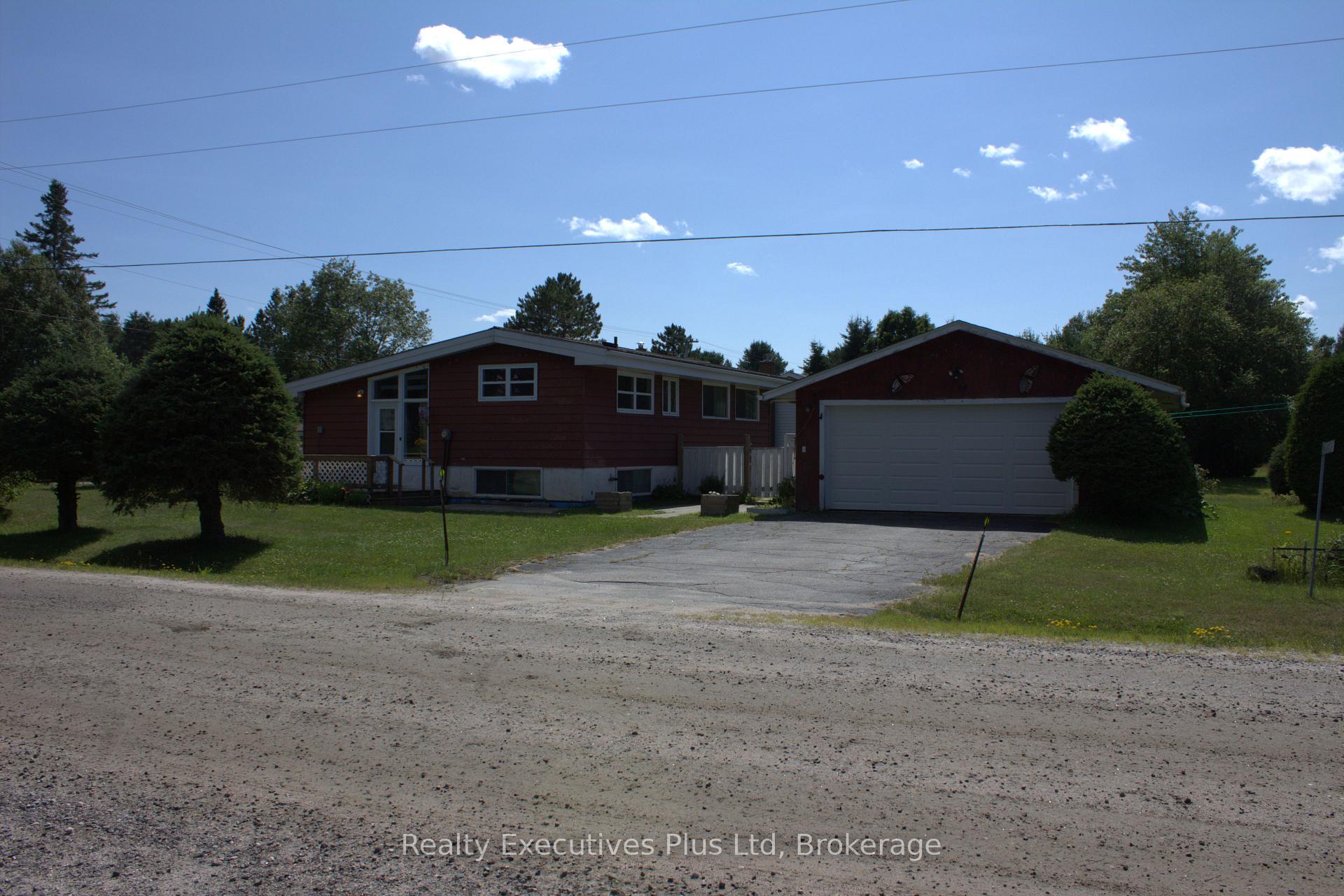 Photo 1 of 106 Cheryl Crescent, Strong — HOMEH