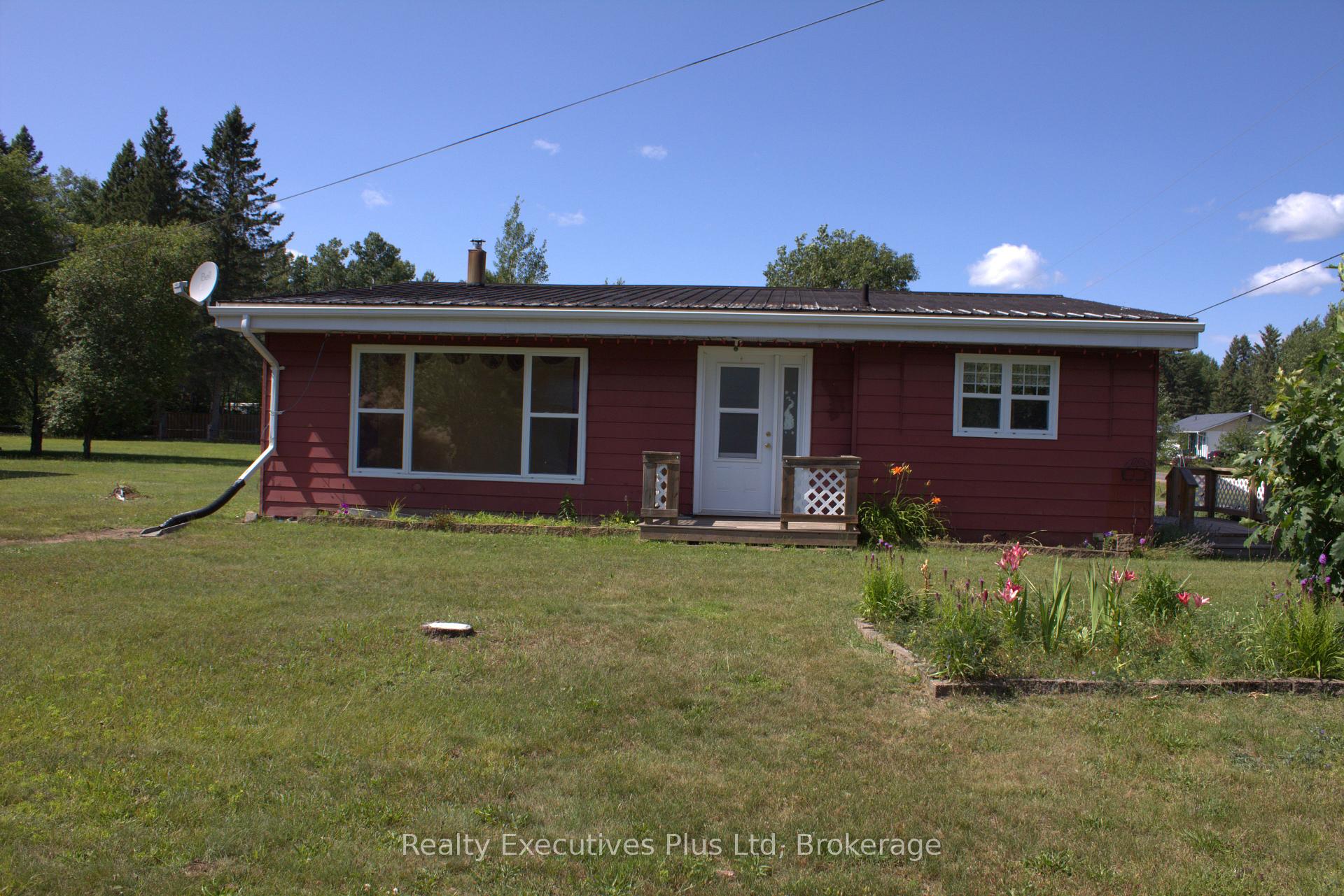 Photo 2 of 106 Cheryl Crescent, Strong — HOMEH