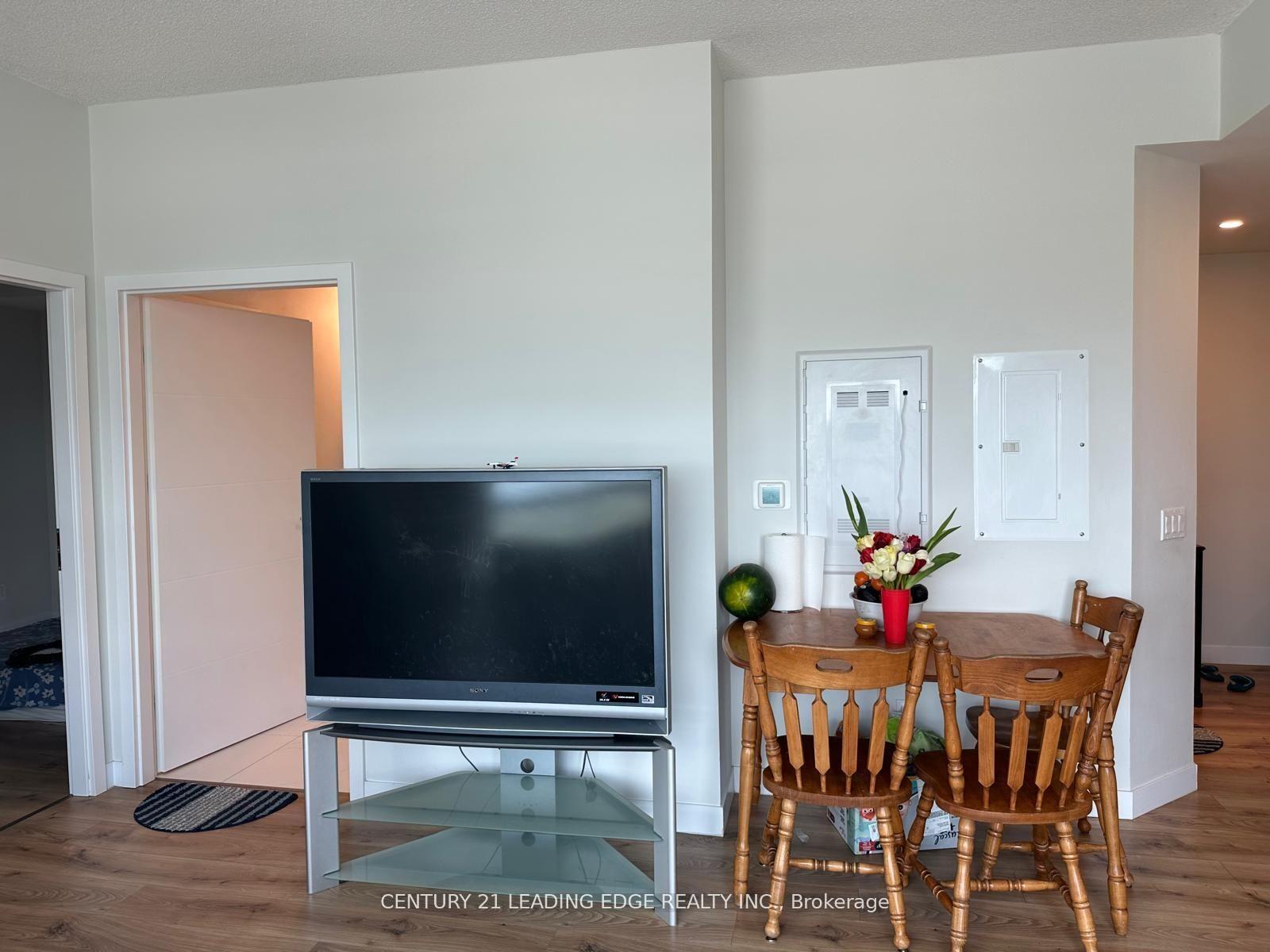 Photo 4 of Unit 2507, 60 Frederick Street, Kitchener, Civic Centre — HOMEH