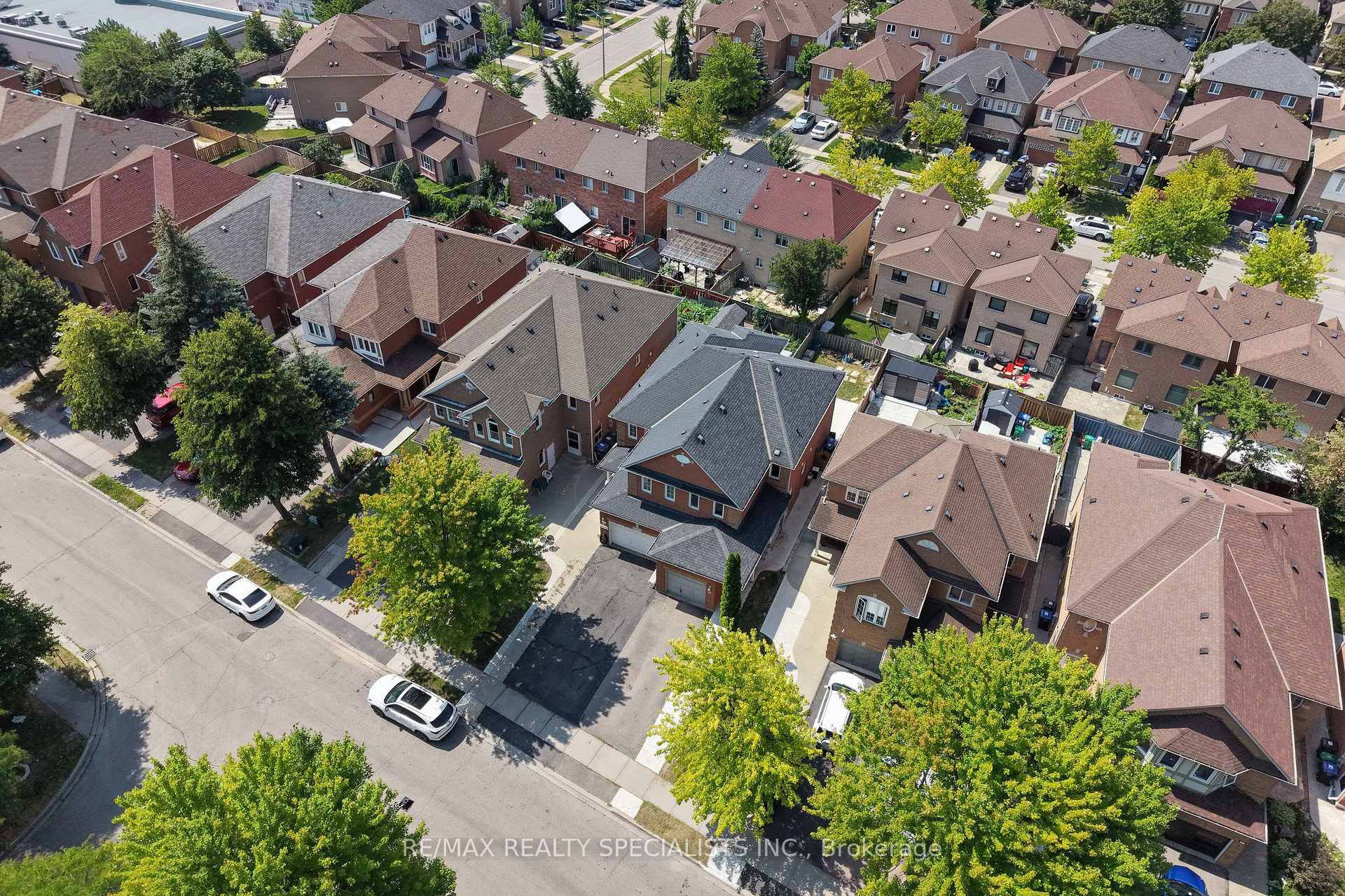 Photo 6 of 45 Clover Bloom Road, Brampton, Sandringham-Wellington — HOMEH
