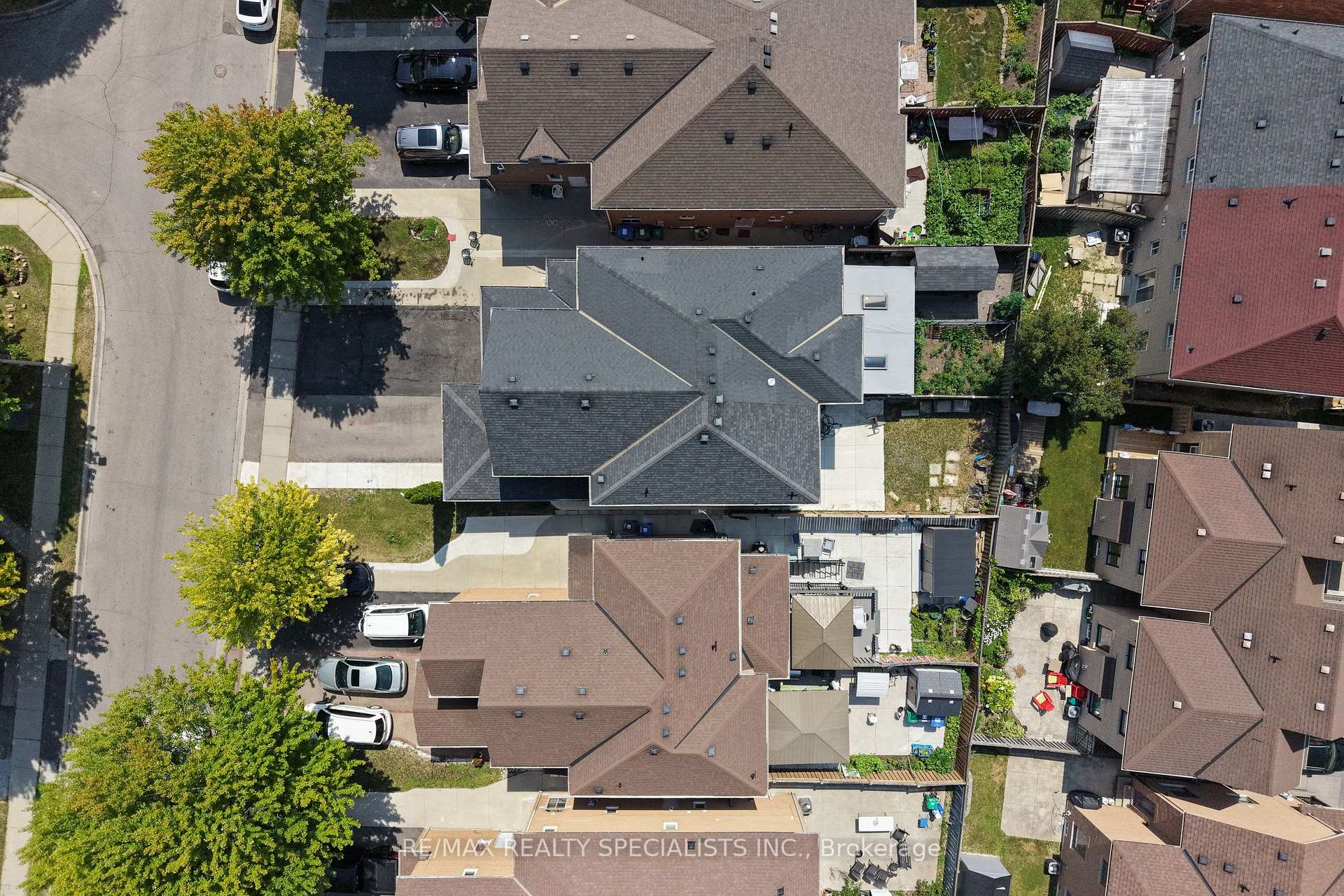 Photo 7 of 45 Clover Bloom Road, Brampton, Sandringham-Wellington — HOMEH