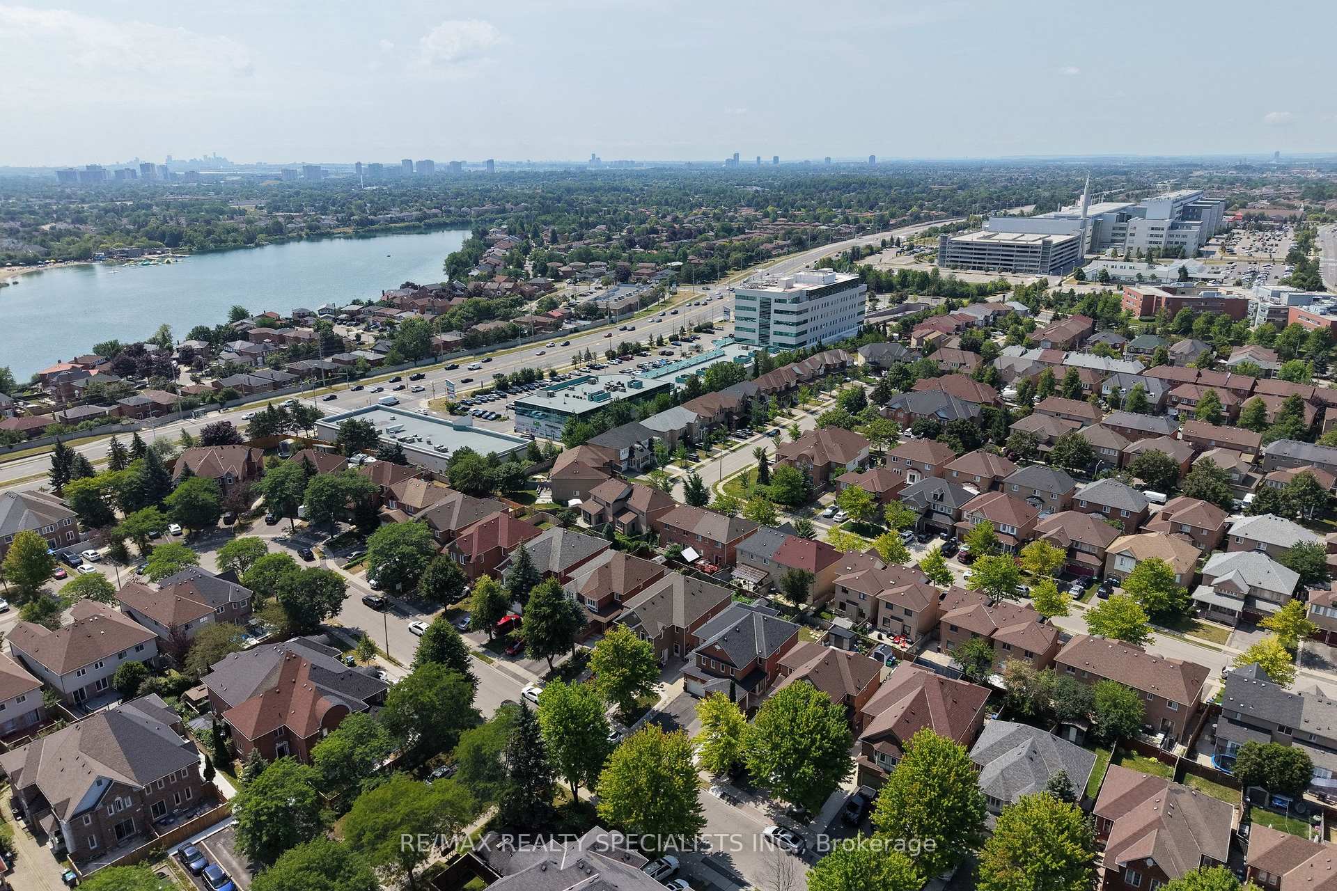 Photo 10 of 45 Clover Bloom Road, Brampton, Sandringham-Wellington — HOMEH