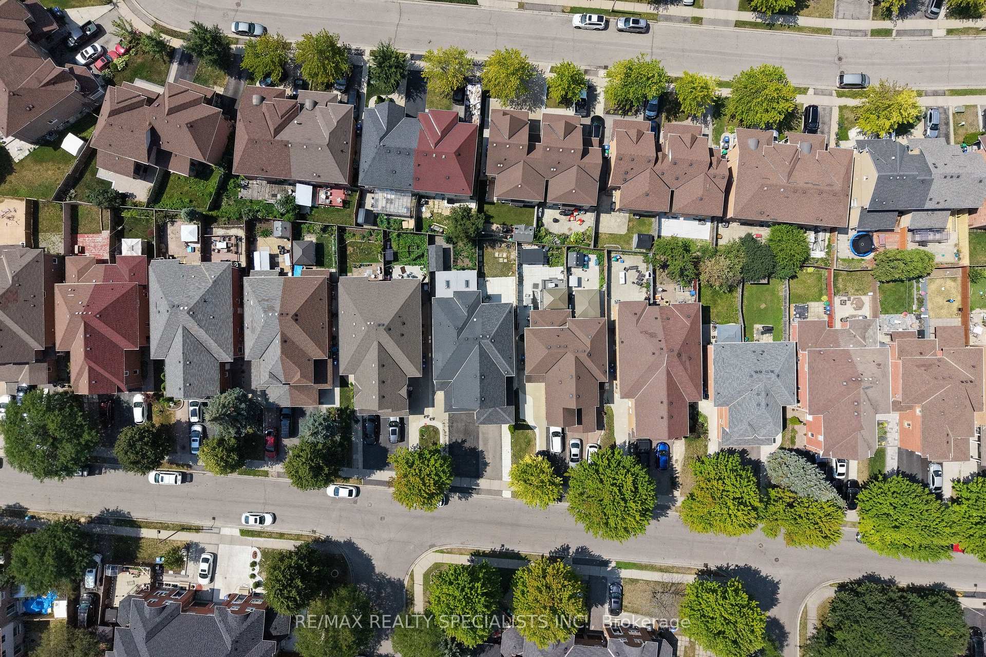 Photo 16 of 45 Clover Bloom Road, Brampton, Sandringham-Wellington — HOMEH