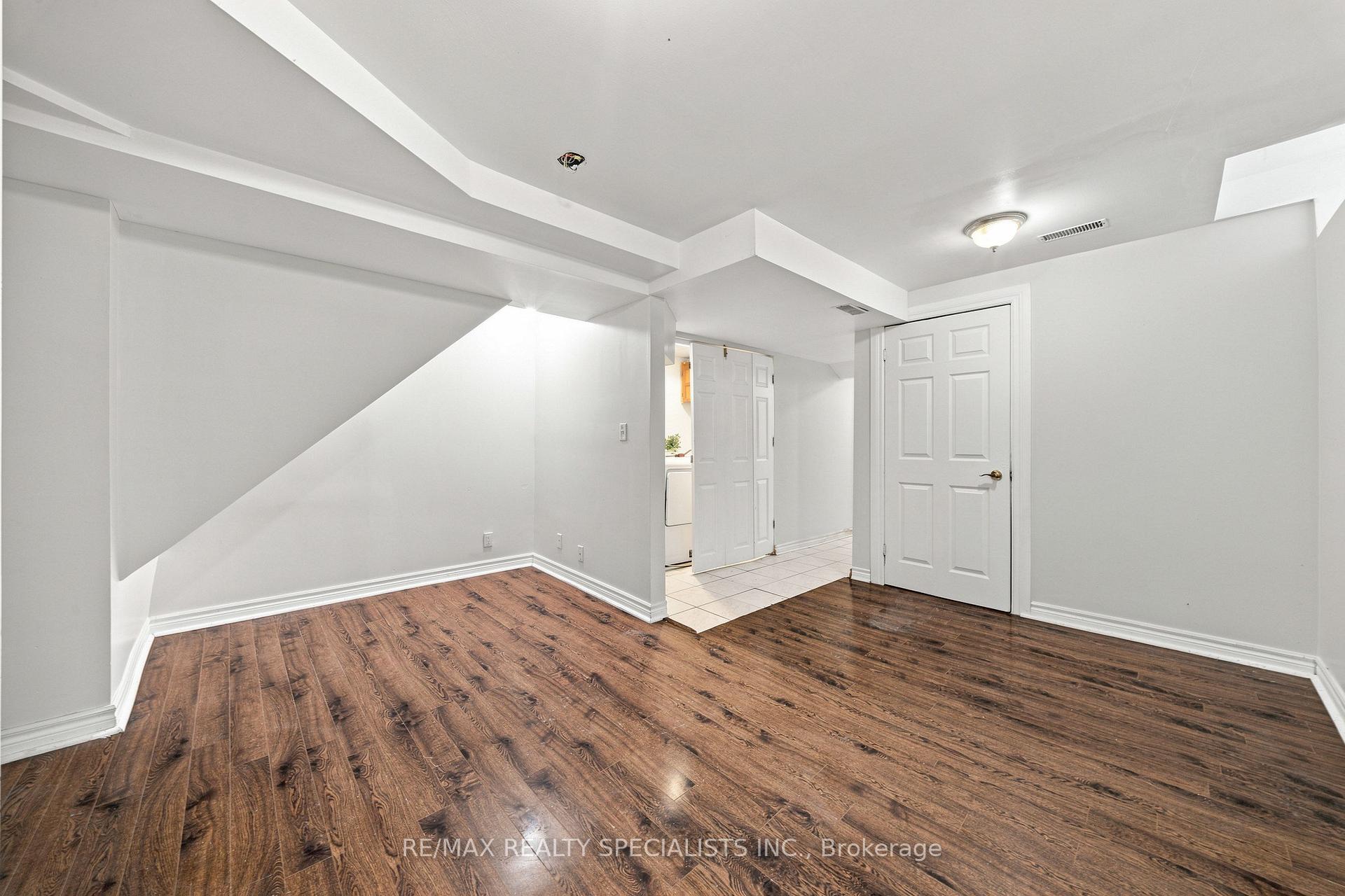 Photo 35 of 45 Clover Bloom Road, Brampton, Sandringham-Wellington — HOMEH