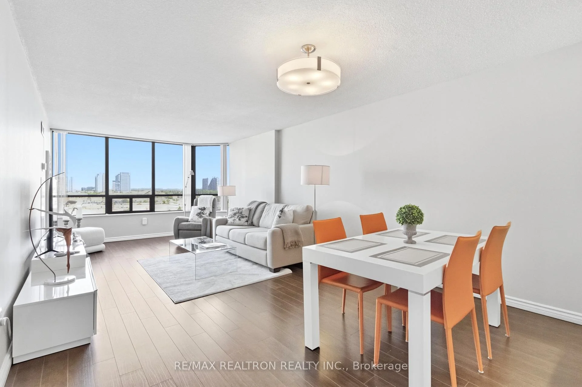 Photo 14 of Unit 812, 7420 Bathurst Street, Vaughan, Brownridge — HOMEH