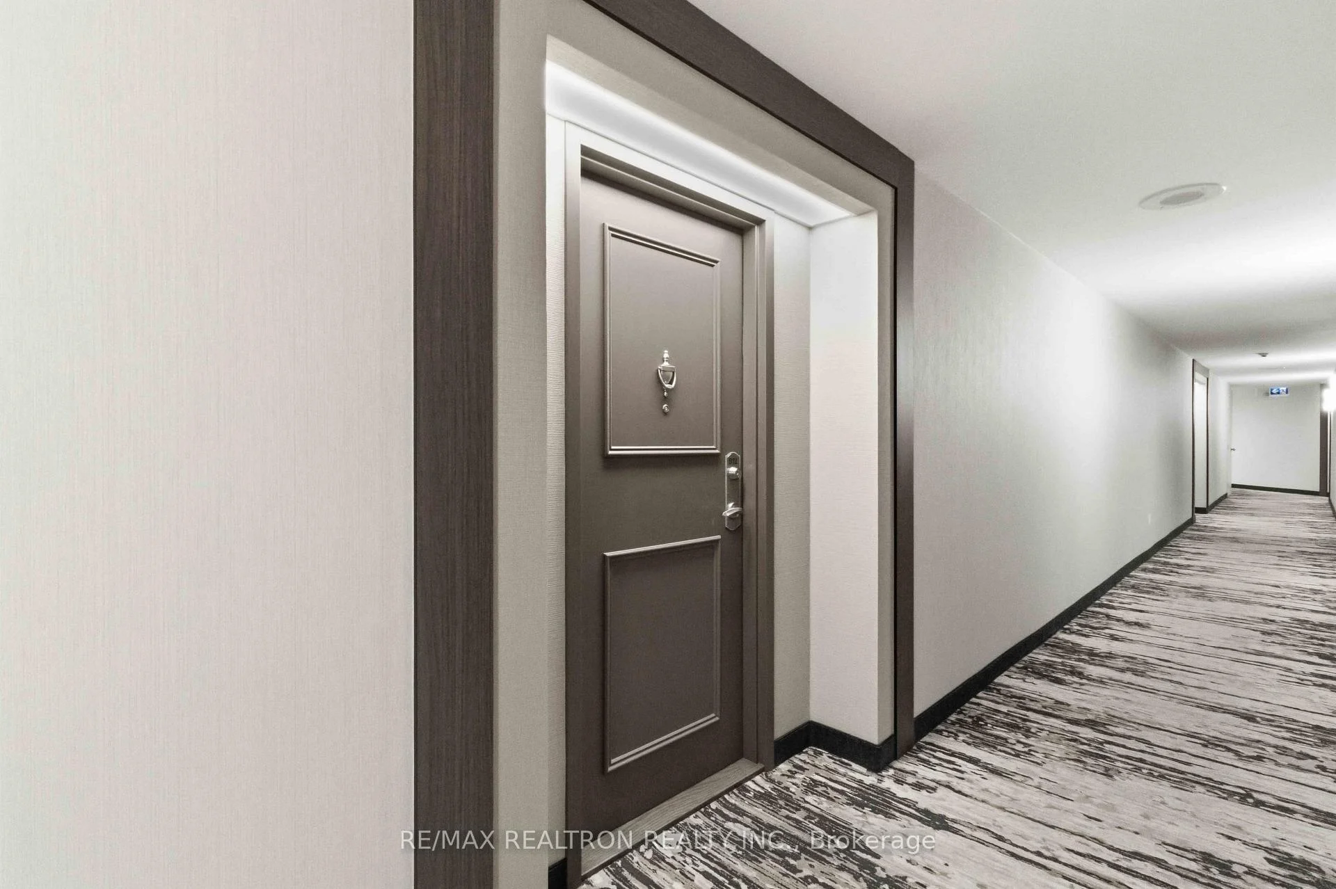 Photo 6 of Unit 812, 7420 Bathurst Street, Vaughan, Brownridge — HOMEH