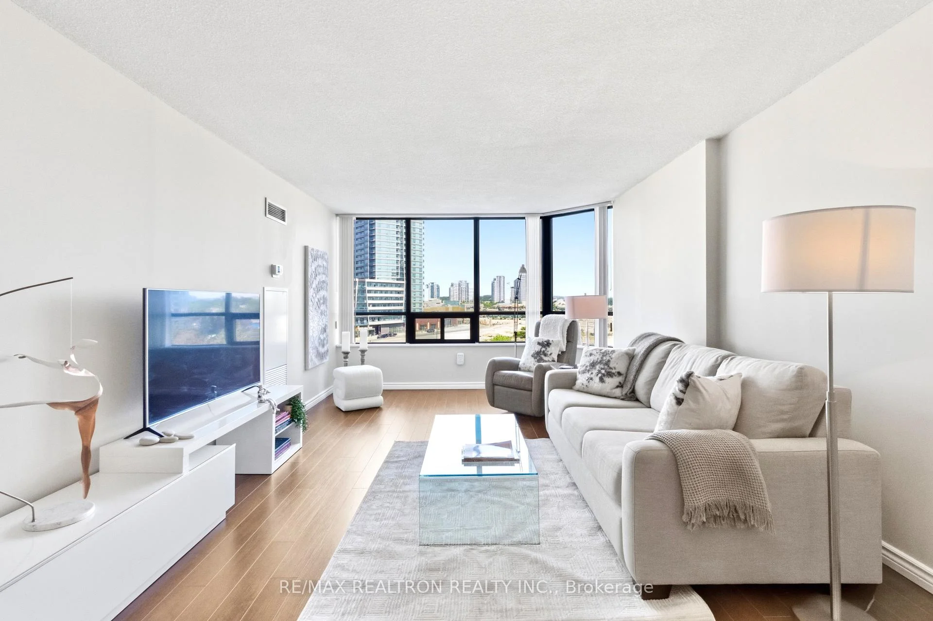 Photo of Unit 812, 7420 Bathurst Street