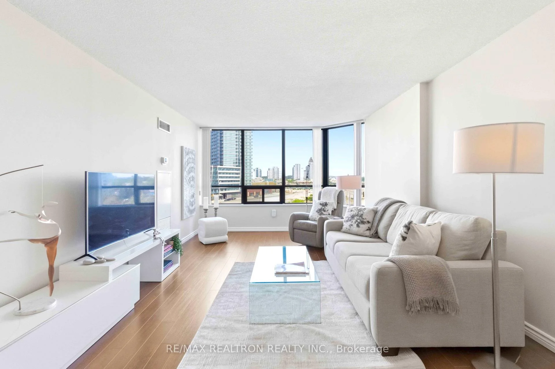 Photo 16 of Unit 812, 7420 Bathurst Street, Vaughan, Brownridge — HOMEH