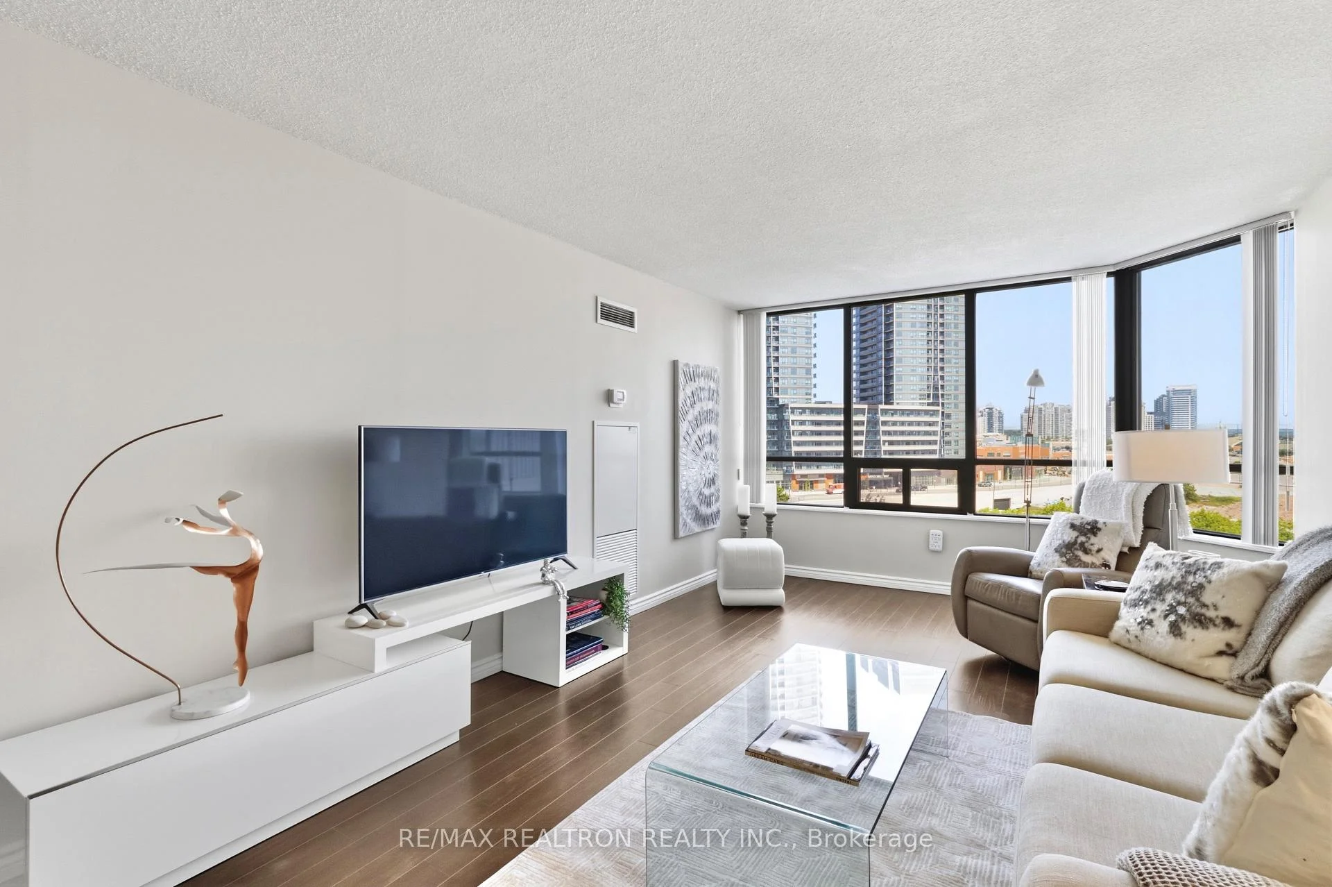 Photo 17 of Unit 812, 7420 Bathurst Street, Vaughan, Brownridge — HOMEH