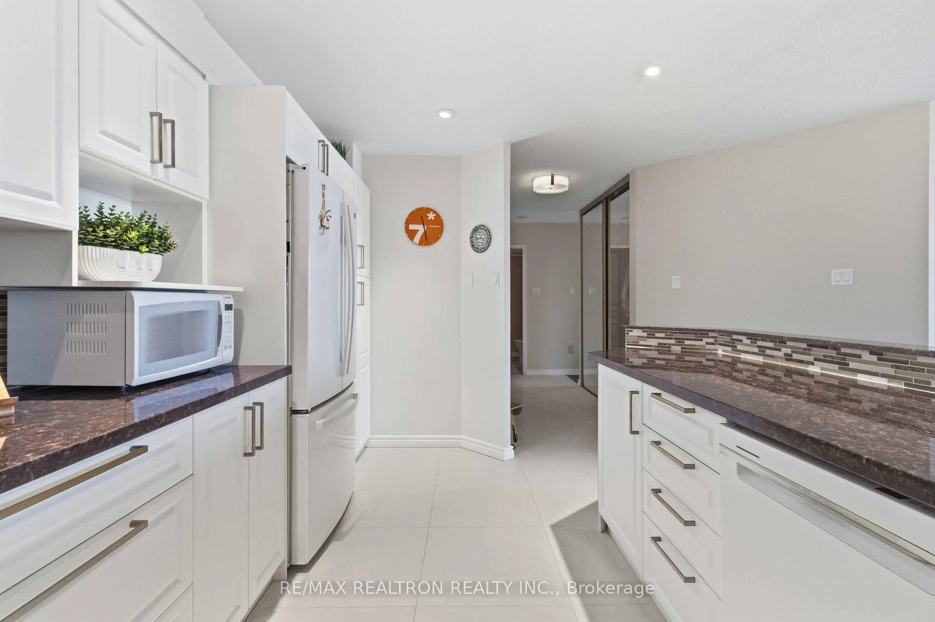 Photo 34 of Unit 812, 7420 Bathurst Street, Vaughan, Brownridge — HOMEH