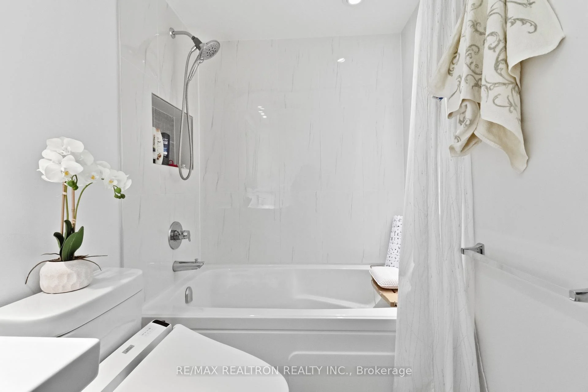 Photo 49 of Unit 812, 7420 Bathurst Street, Vaughan, Brownridge — HOMEH