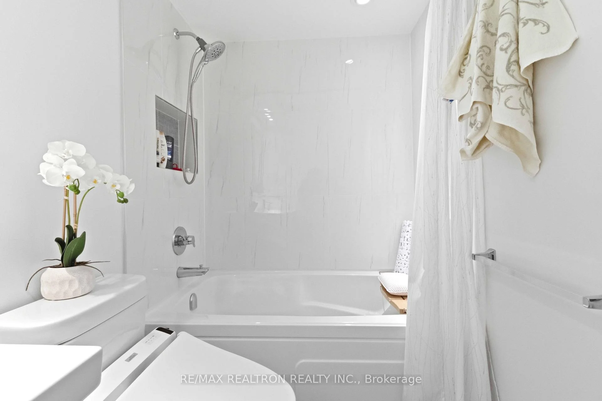 Photo 50 of Unit 812, 7420 Bathurst Street, Vaughan, Brownridge — HOMEH
