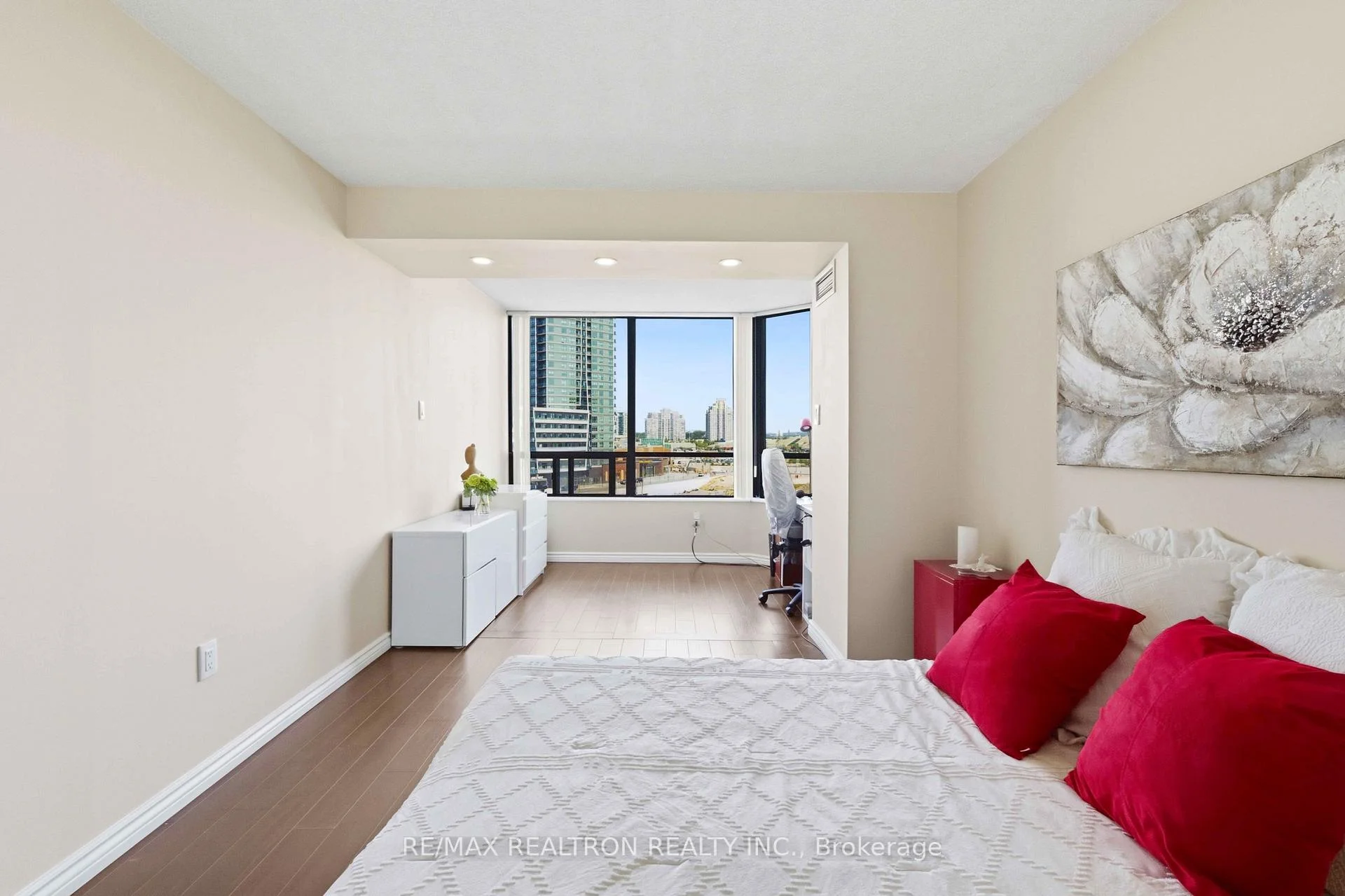 Photo 54 of Unit 812, 7420 Bathurst Street, Vaughan, Brownridge — HOMEH