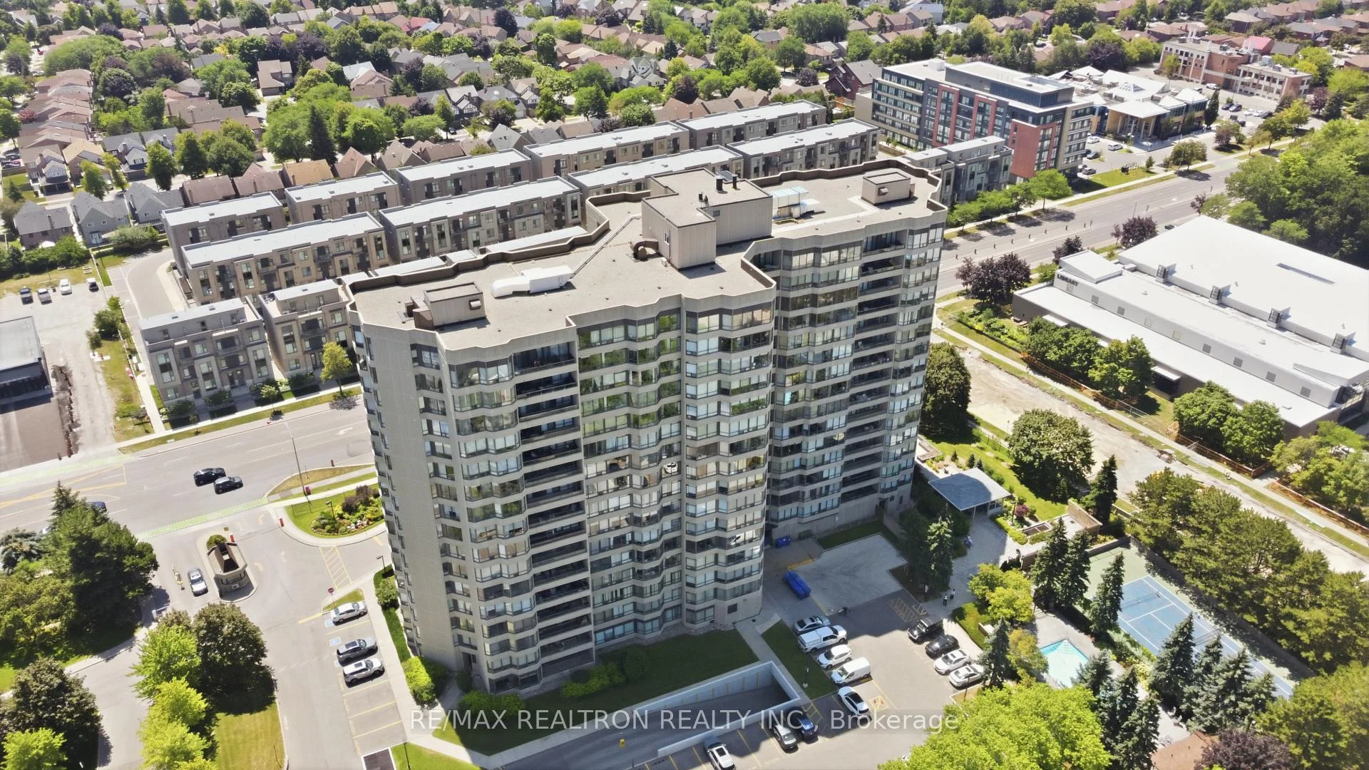 Photo 88 of Unit 812, 7420 Bathurst Street, Vaughan, Brownridge — HOMEH