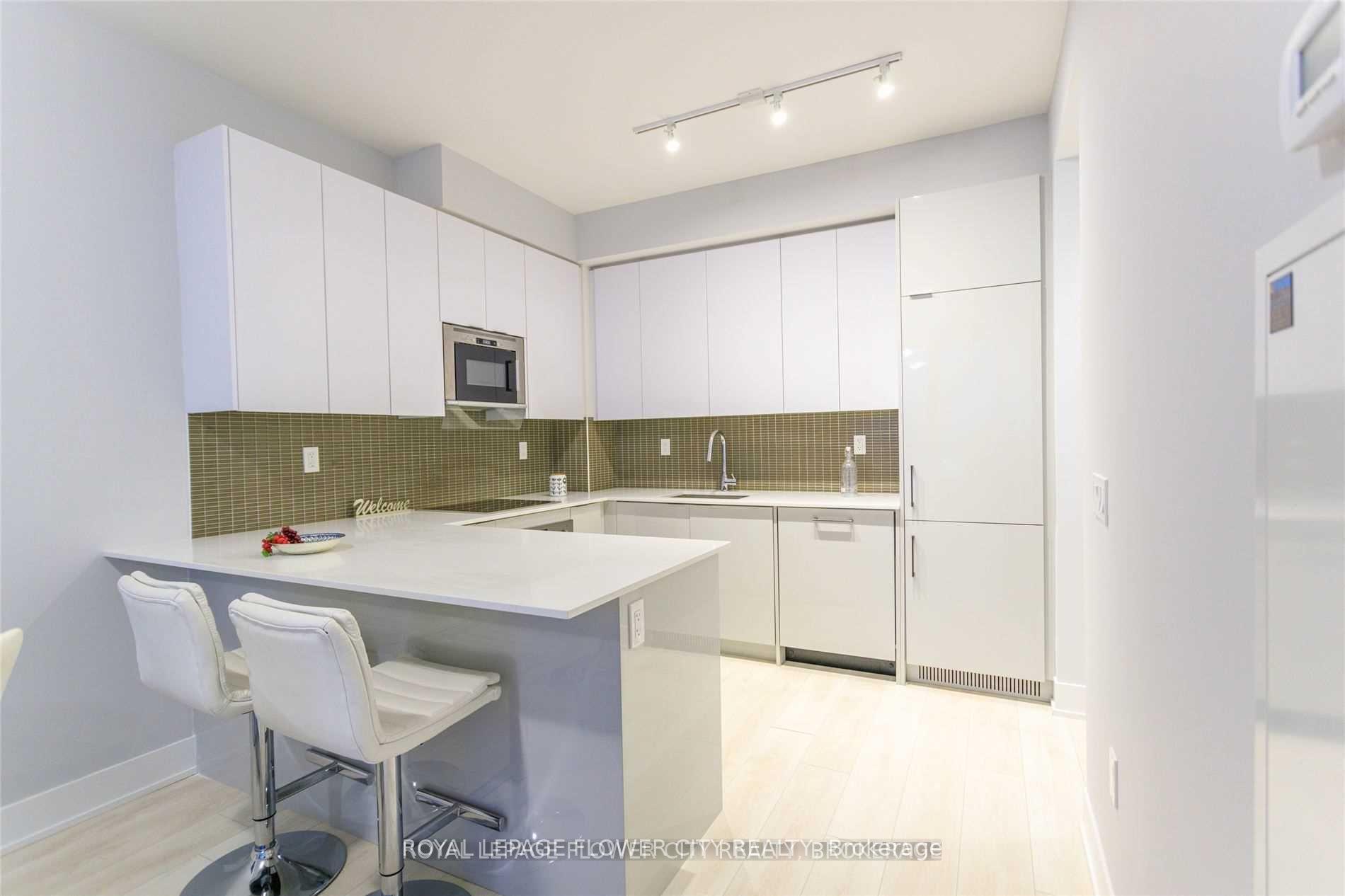 Photo 18 of Unit 910, 2908 Highway 7 Road, Vaughan, Concord — HOMEH