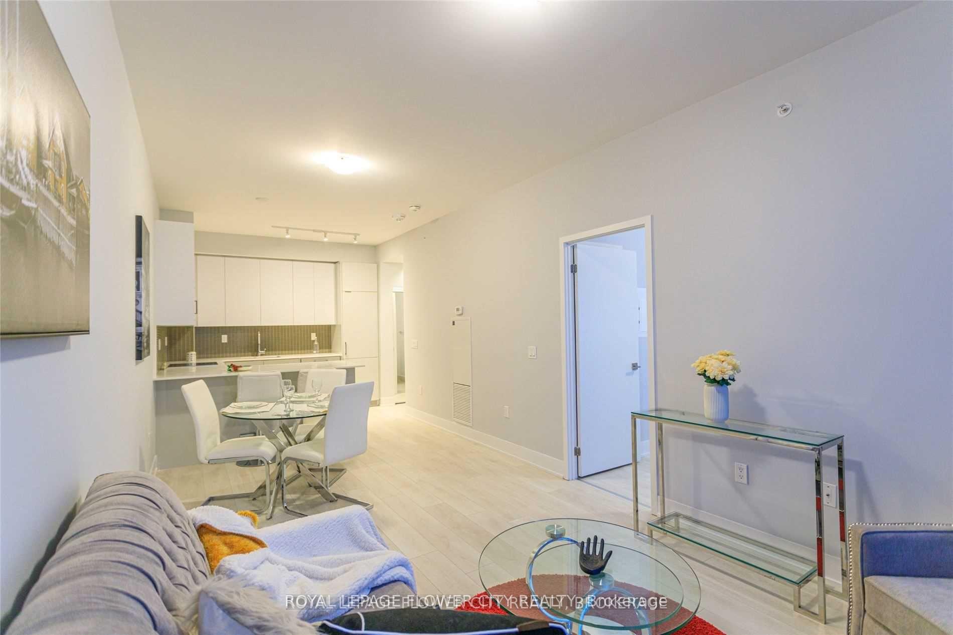 Photo 20 of Unit 910, 2908 Highway 7 Road, Vaughan, Concord — HOMEH