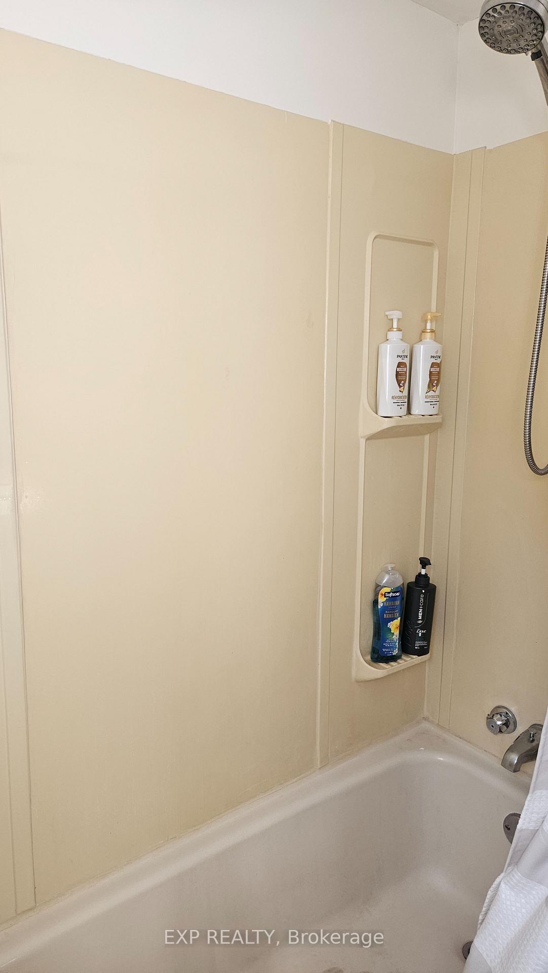 Photo 35 of Unit Lower, 64 Chapel Hill Crescent, Welland, N. Welland — HOMEH