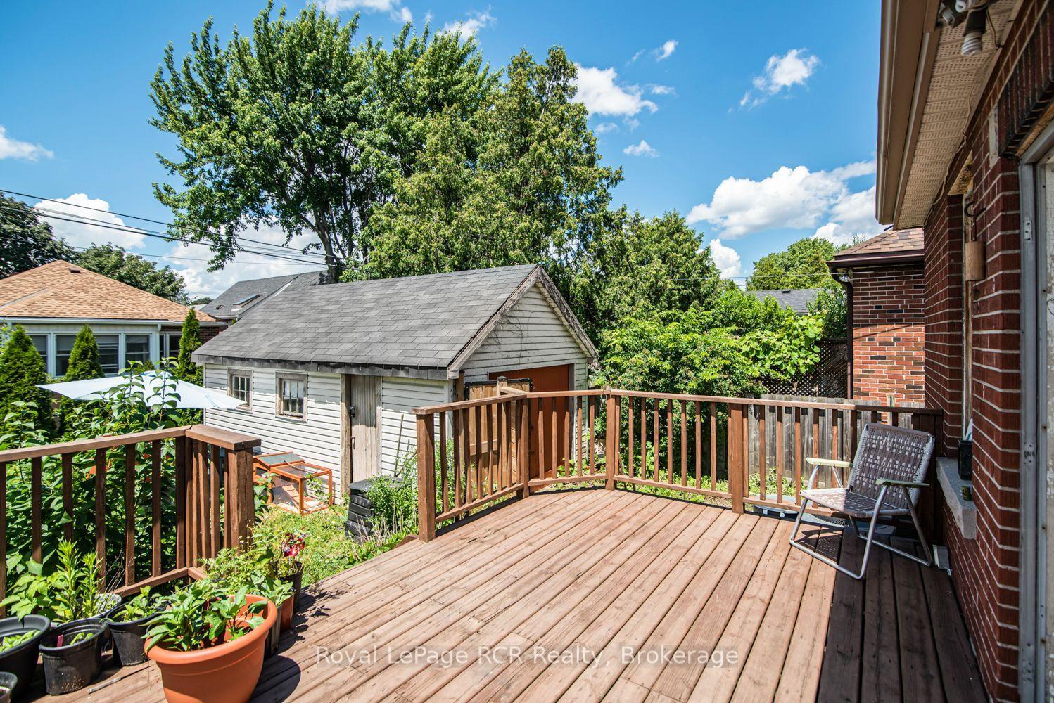 Photo 40 of 52 Cameron Avenue S, Hamilton, Bartonville — HOMEH