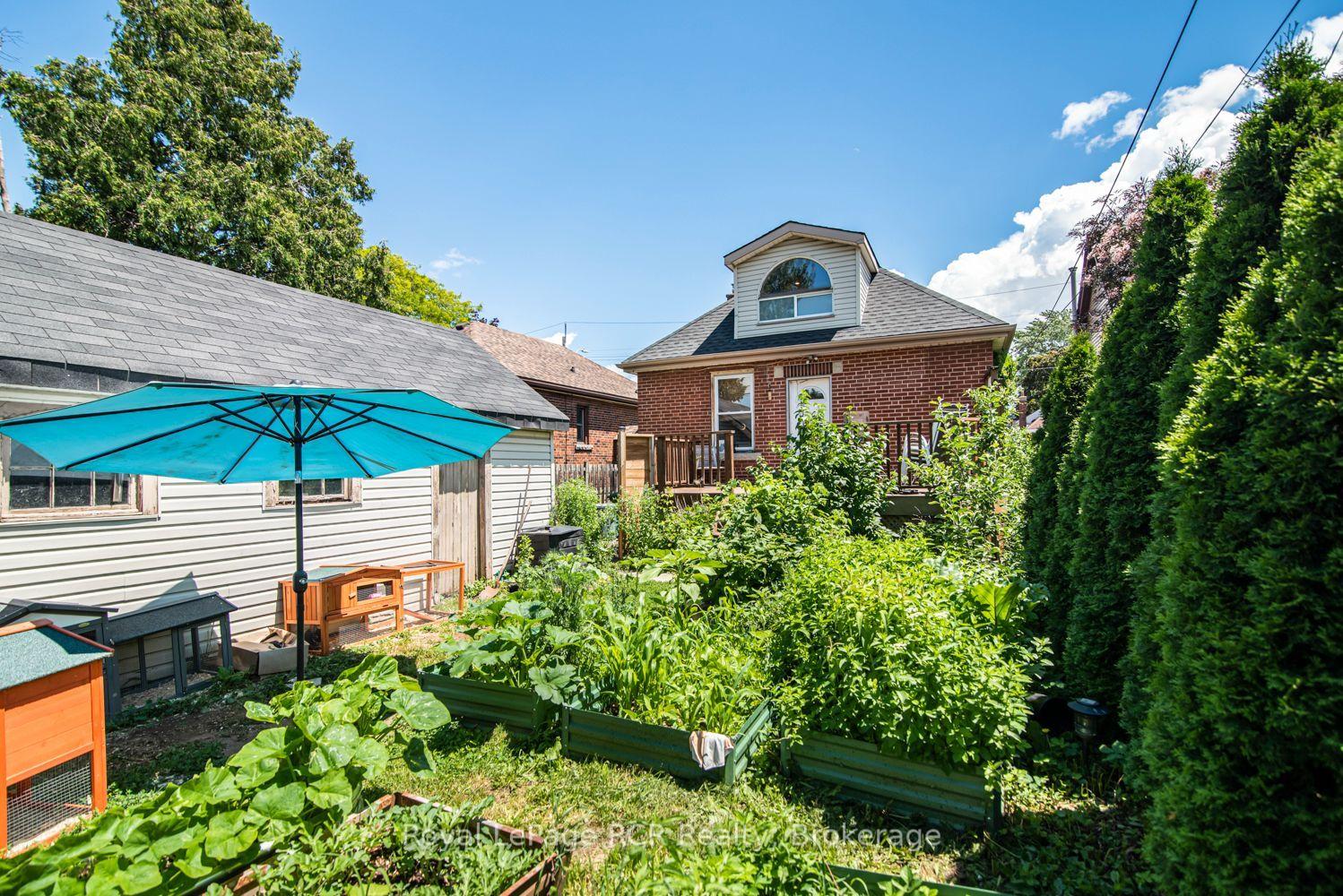 Photo 47 of 52 Cameron Avenue S, Hamilton, Bartonville — HOMEH
