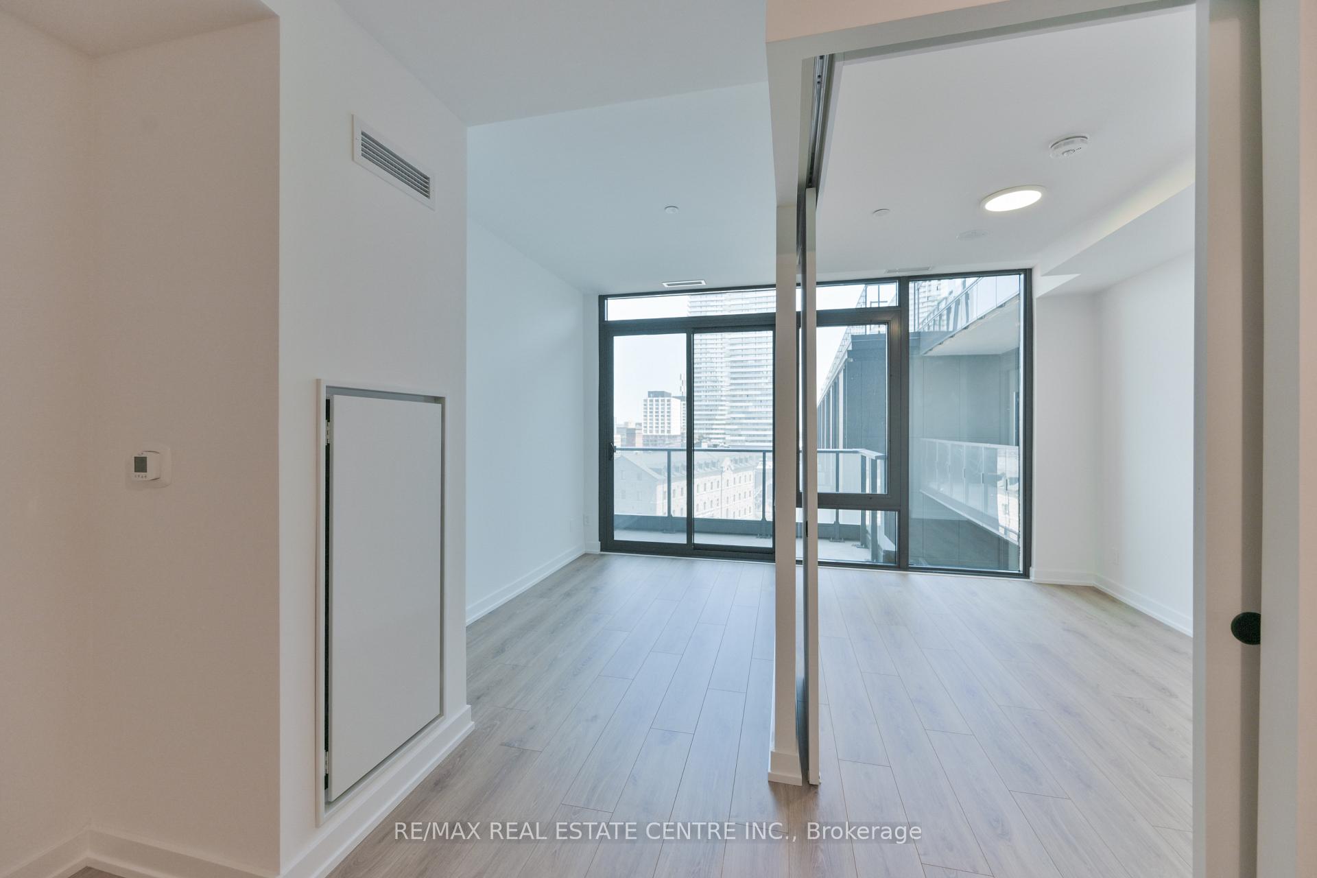 Photo 10 of 35 Parliament Street, Toronto, Waterfront Communities — HOMEH