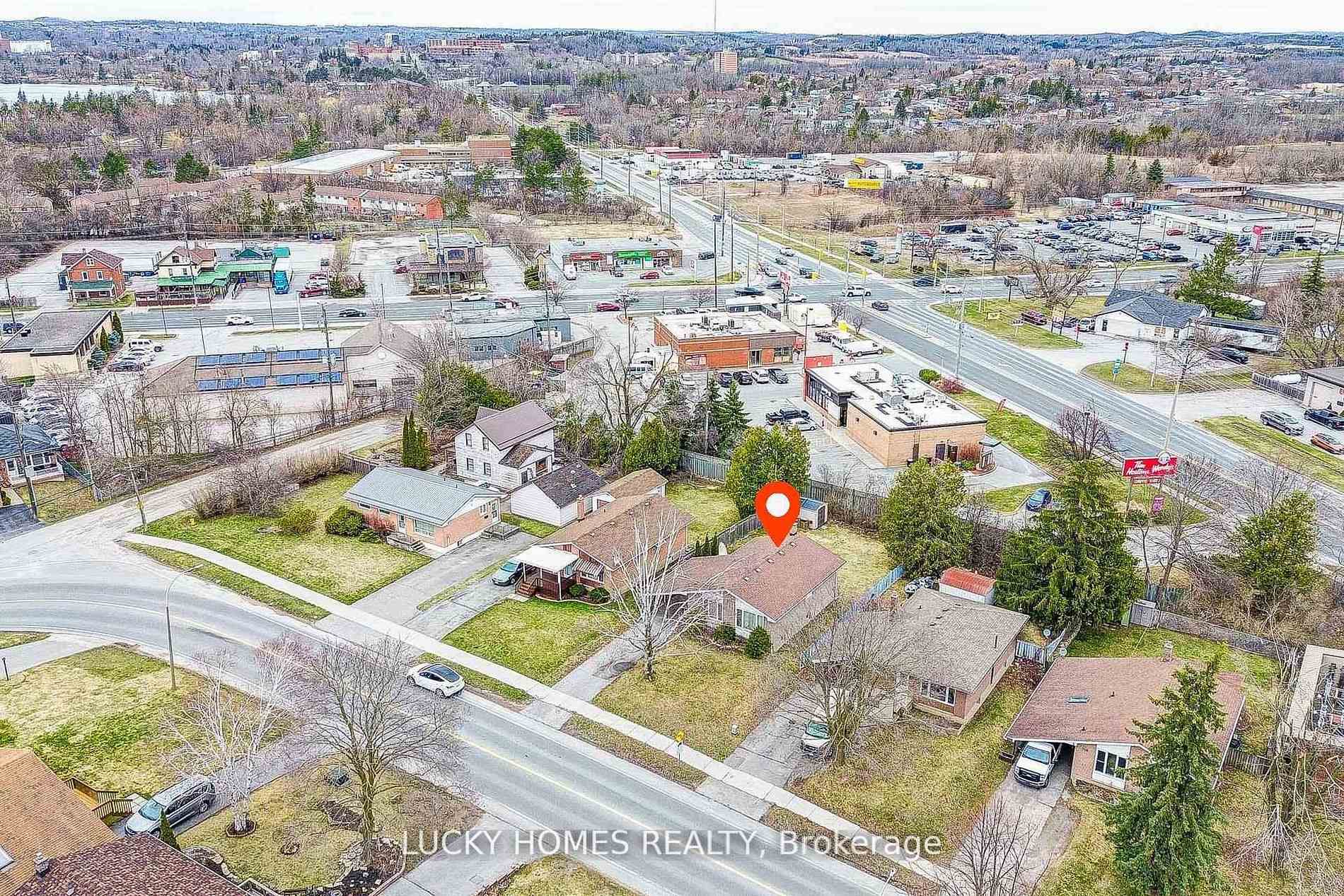 Photo 2 of 711 Otonabee Drive, Peterborough, Ashburnham Ward 4 — HOMEH