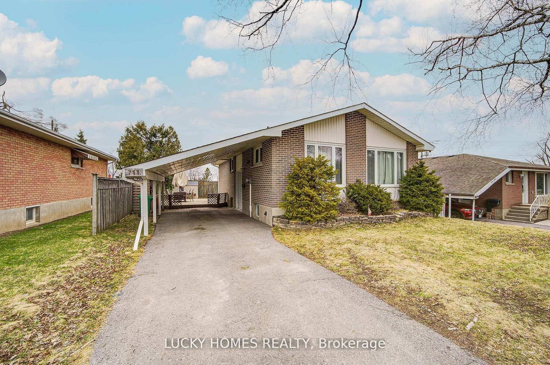 Photo 5 of 711 Otonabee Drive, Peterborough, Ashburnham Ward 4 — HOMEH