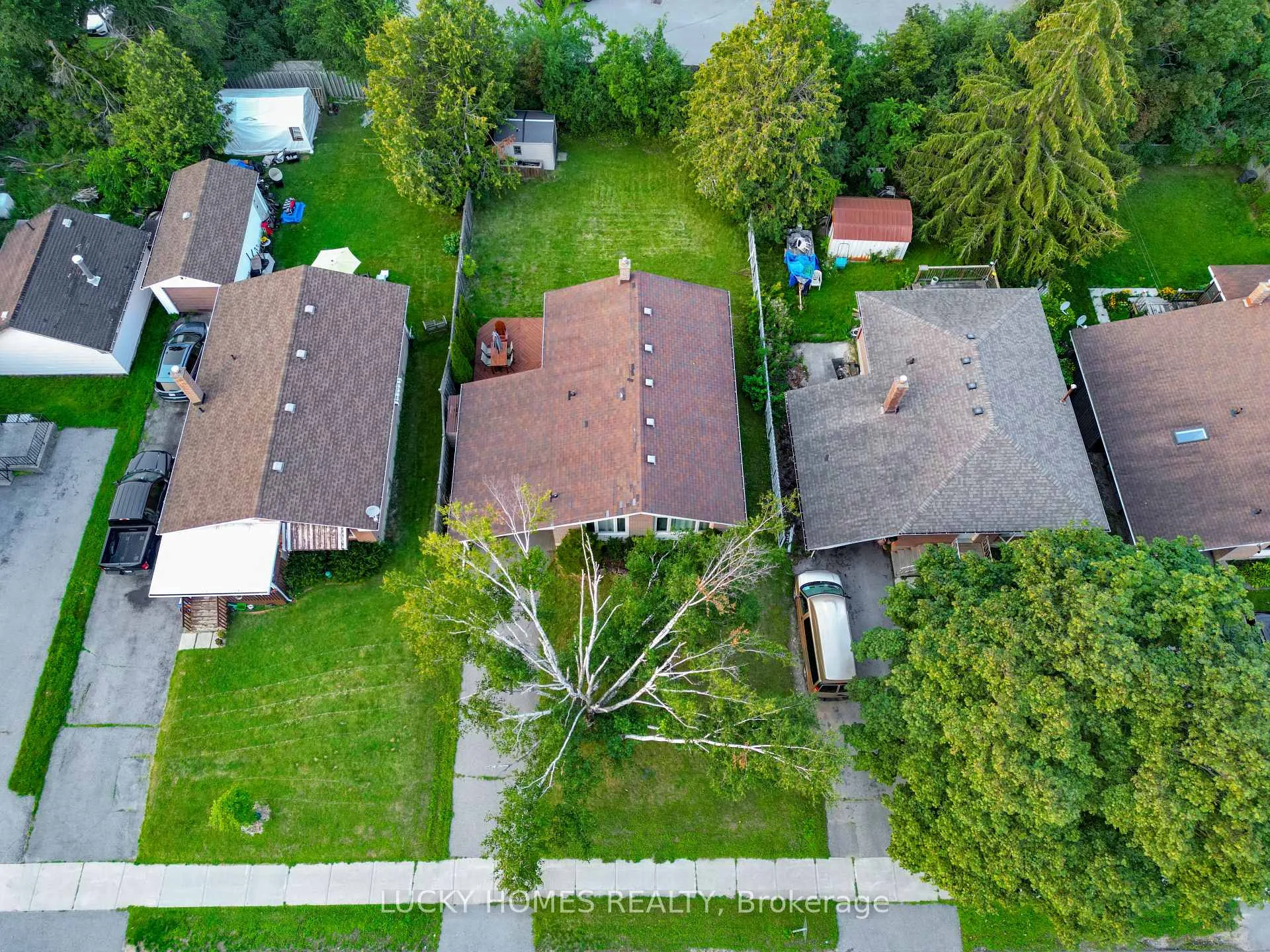Photo 10 of 711 Otonabee Drive, Peterborough, Ashburnham Ward 4 — HOMEH