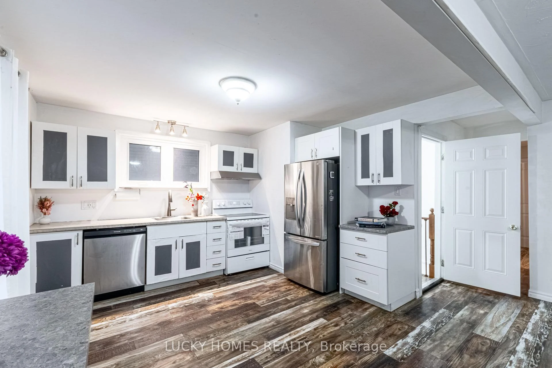 Photo 72 of 711 Otonabee Drive, Peterborough, Ashburnham Ward 4 — HOMEH