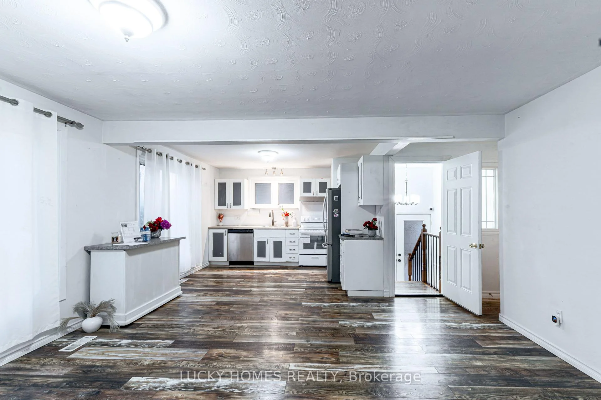 Photo 74 of 711 Otonabee Drive, Peterborough, Ashburnham Ward 4 — HOMEH