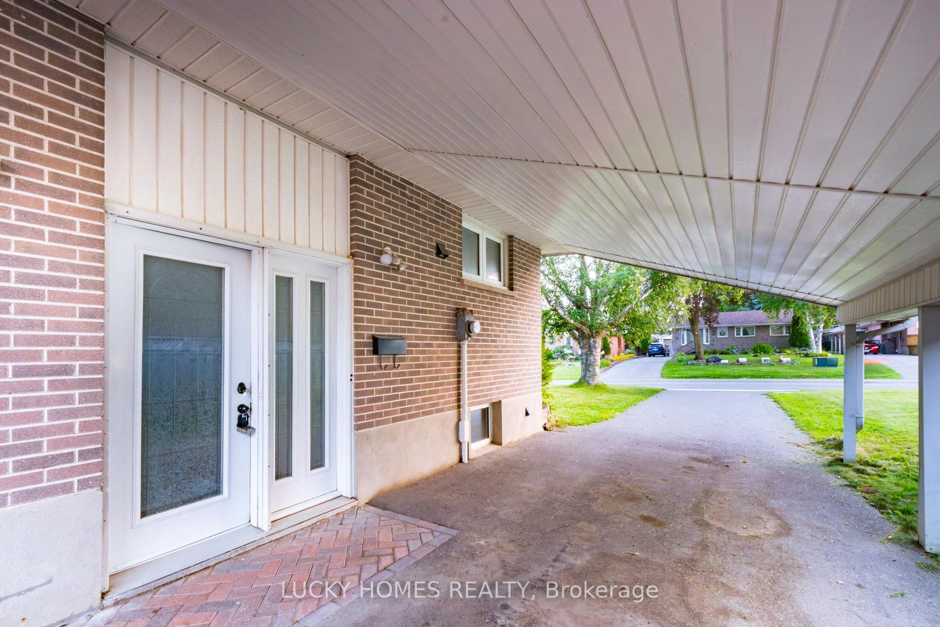 Photo 82 of 711 Otonabee Drive, Peterborough, Ashburnham Ward 4 — HOMEH