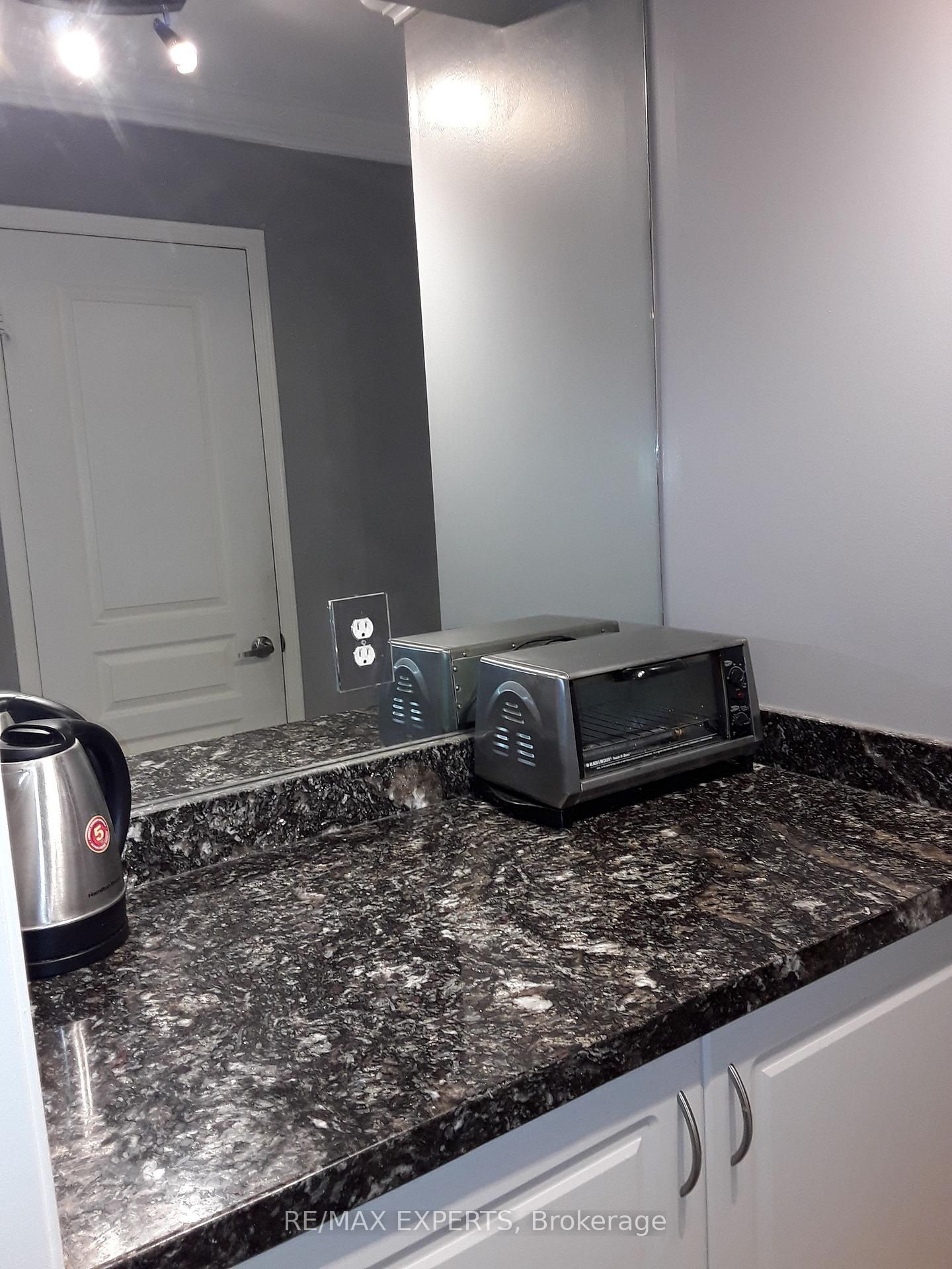 Photo 9 of 2328 Bur Oak Avenue, Markham, Greensborough — HOMEH