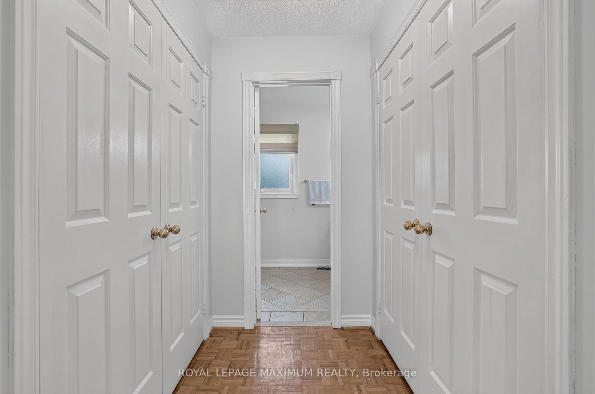 Photo 20 of 33 Whitburn Crescent, Vaughan, Maple — HOMEH
