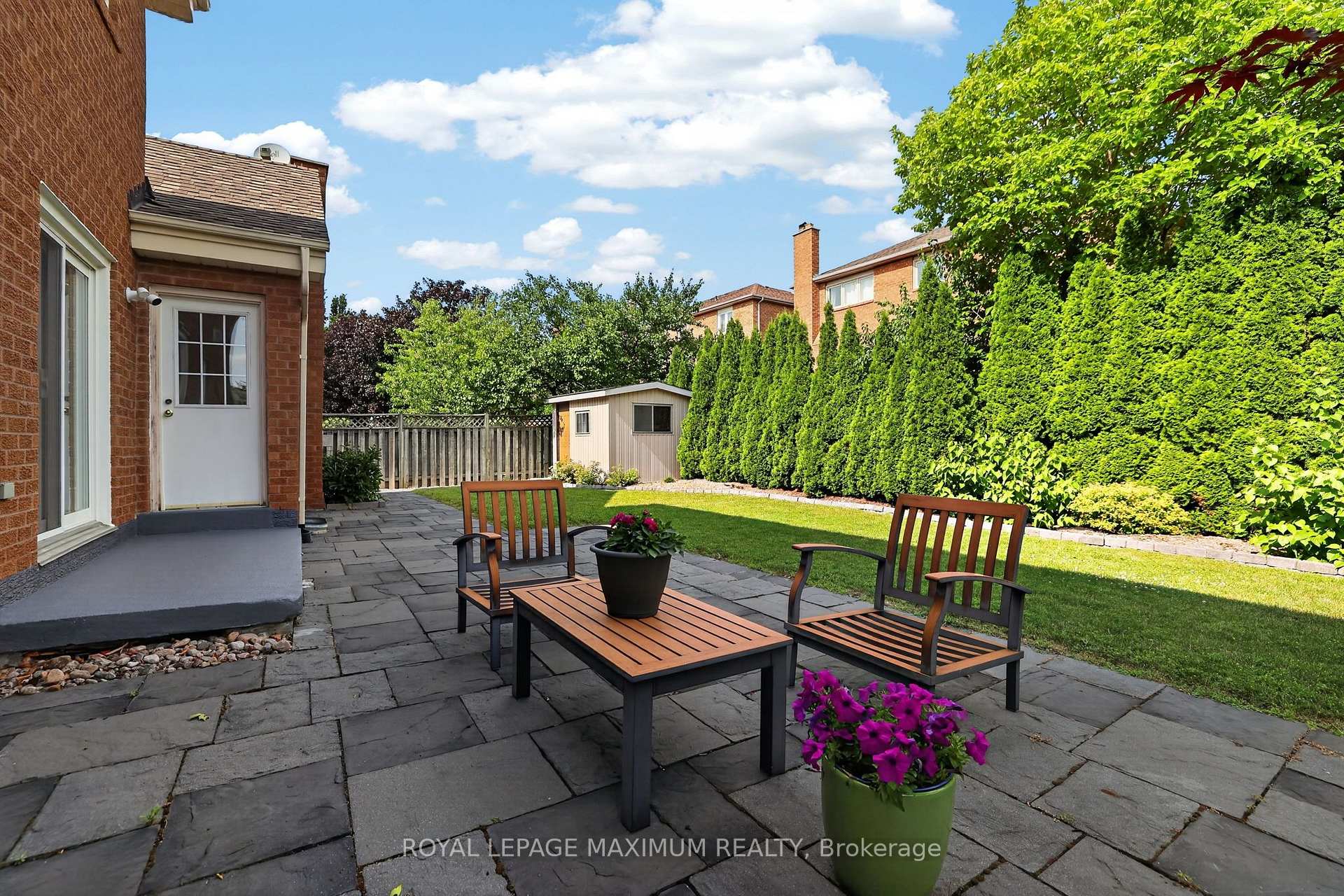 Photo 28 of 33 Whitburn Crescent, Vaughan, Maple — HOMEH