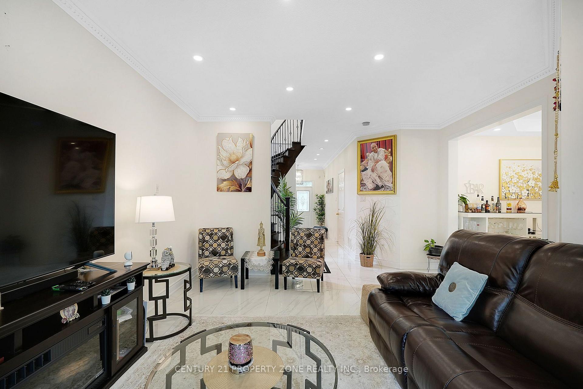 Photo 6 of 25 Clearjoy Street, Brampton, Madoc — HOMEH