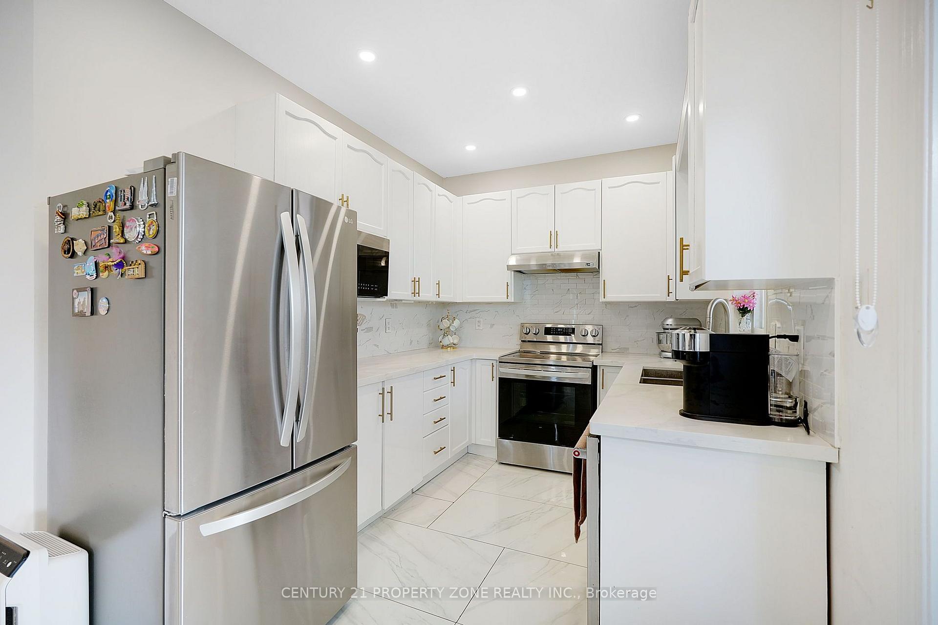 Photo 8 of 25 Clearjoy Street, Brampton, Madoc — HOMEH