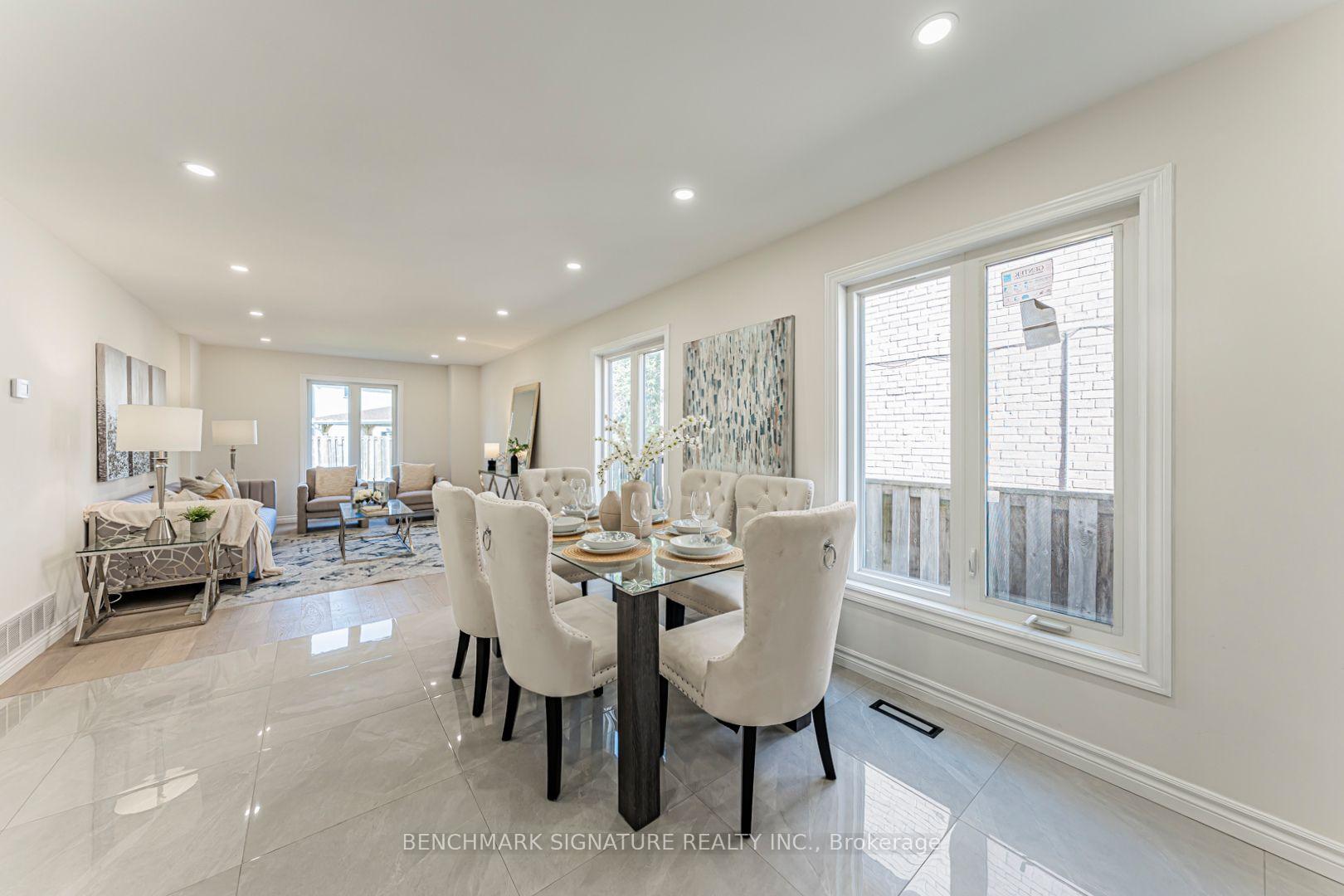 Photo 8 of 102 Harness Circle, Markham, Milliken Mills East — HOMEH