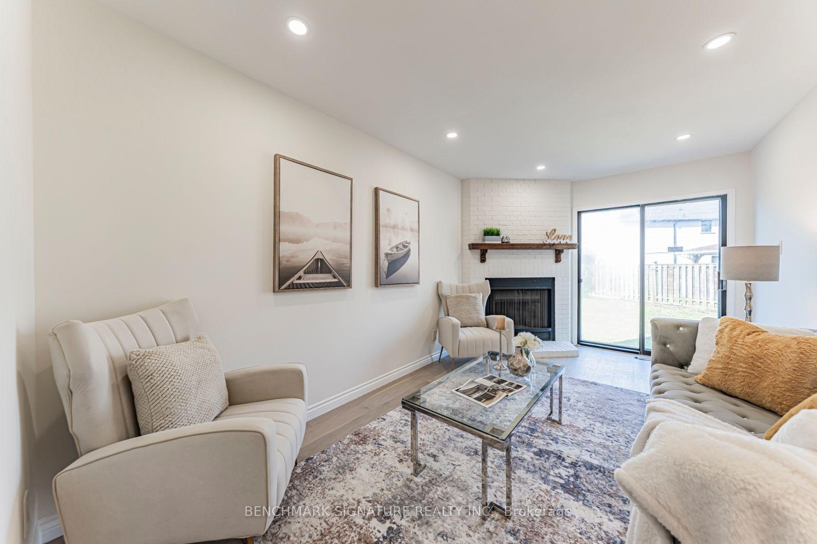Photo 12 of 102 Harness Circle, Markham, Milliken Mills East — HOMEH