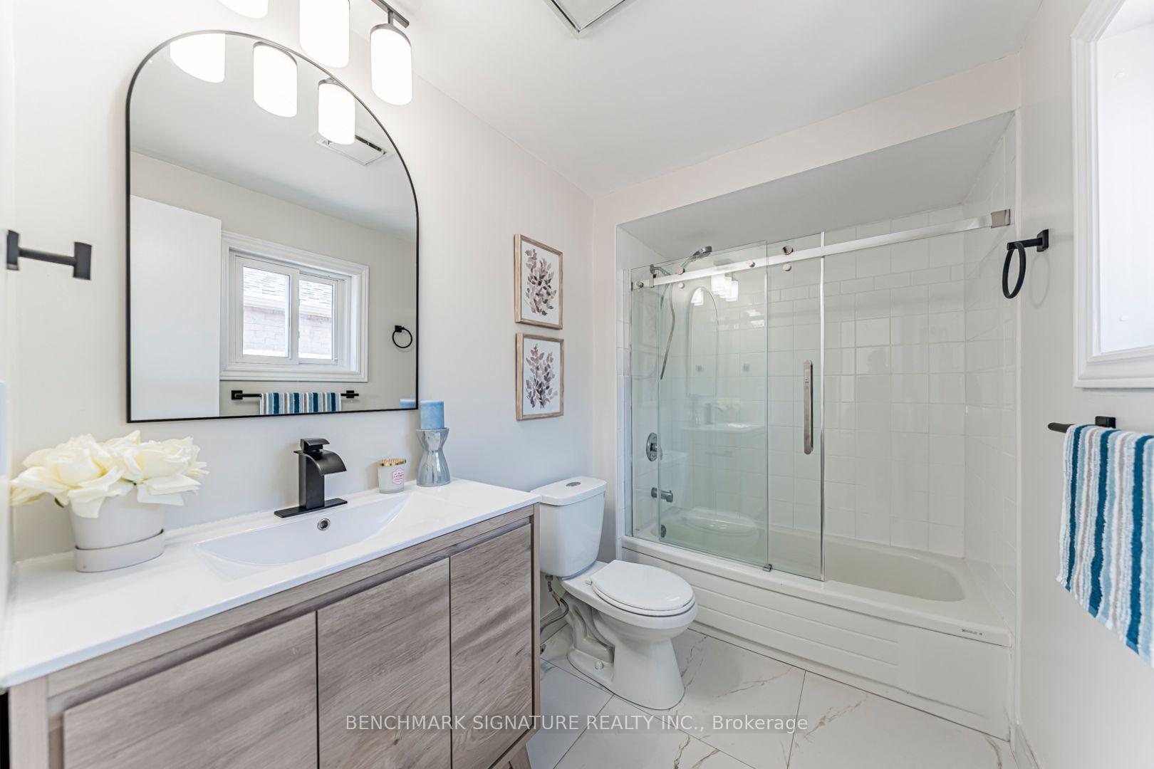 Photo 24 of 102 Harness Circle, Markham, Milliken Mills East — HOMEH