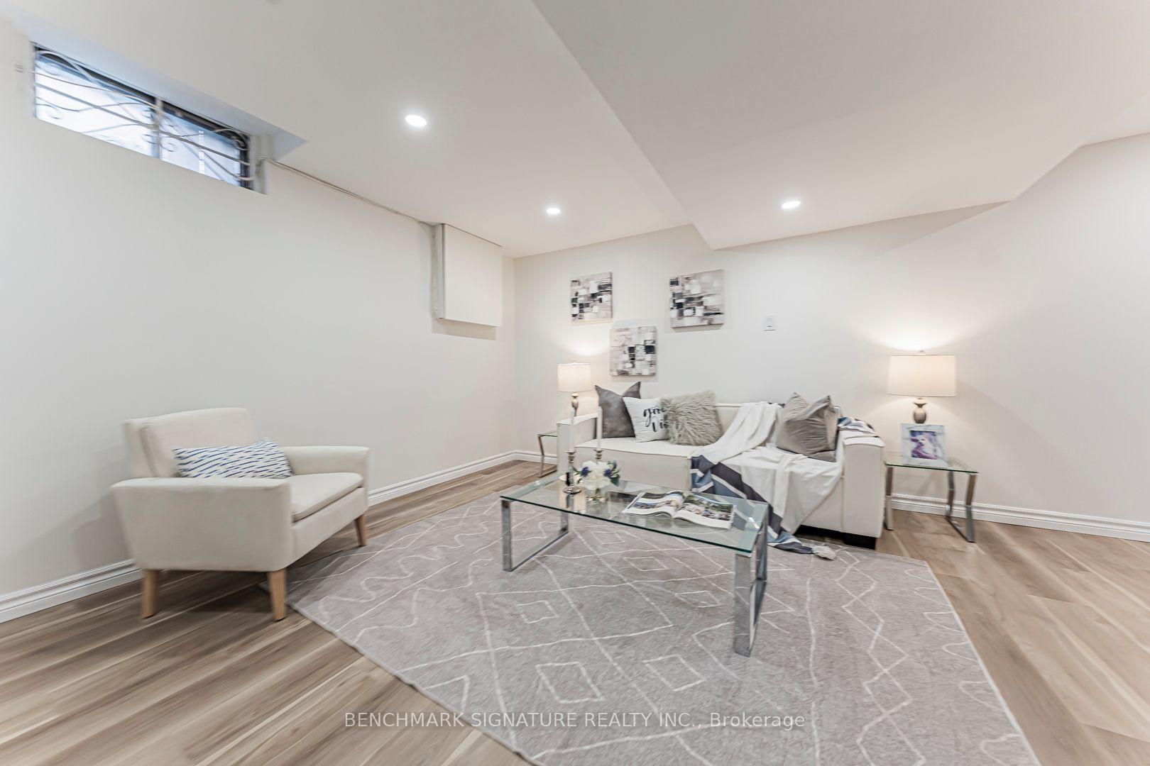 Photo 29 of 102 Harness Circle, Markham, Milliken Mills East — HOMEH