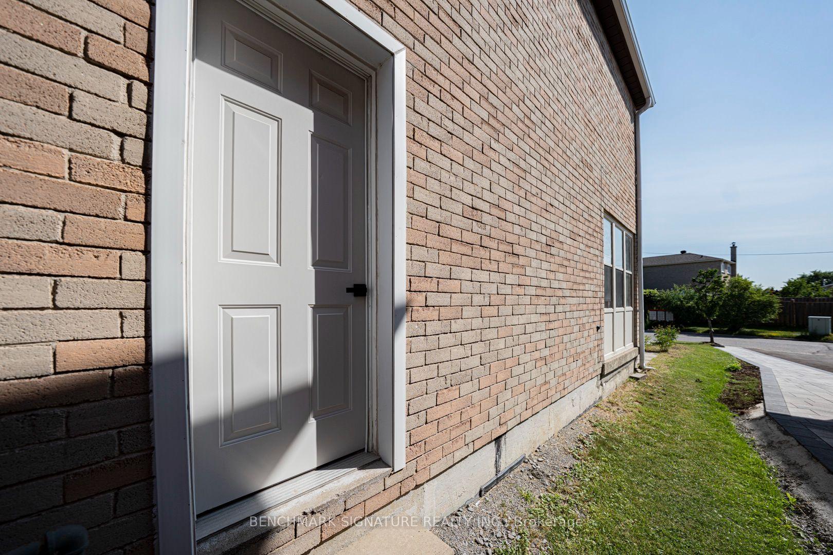 Photo 34 of 102 Harness Circle, Markham, Milliken Mills East — HOMEH