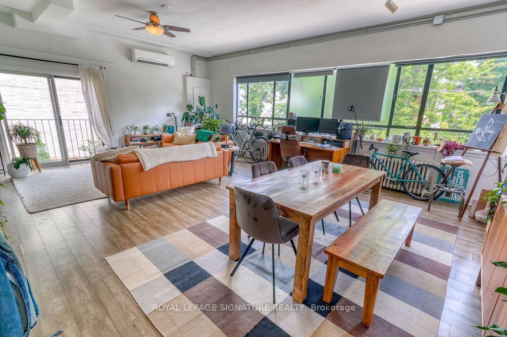 Photo 2 of Unit Unit B, 44 Stafford Street, Toronto, Niagara — HOMEH